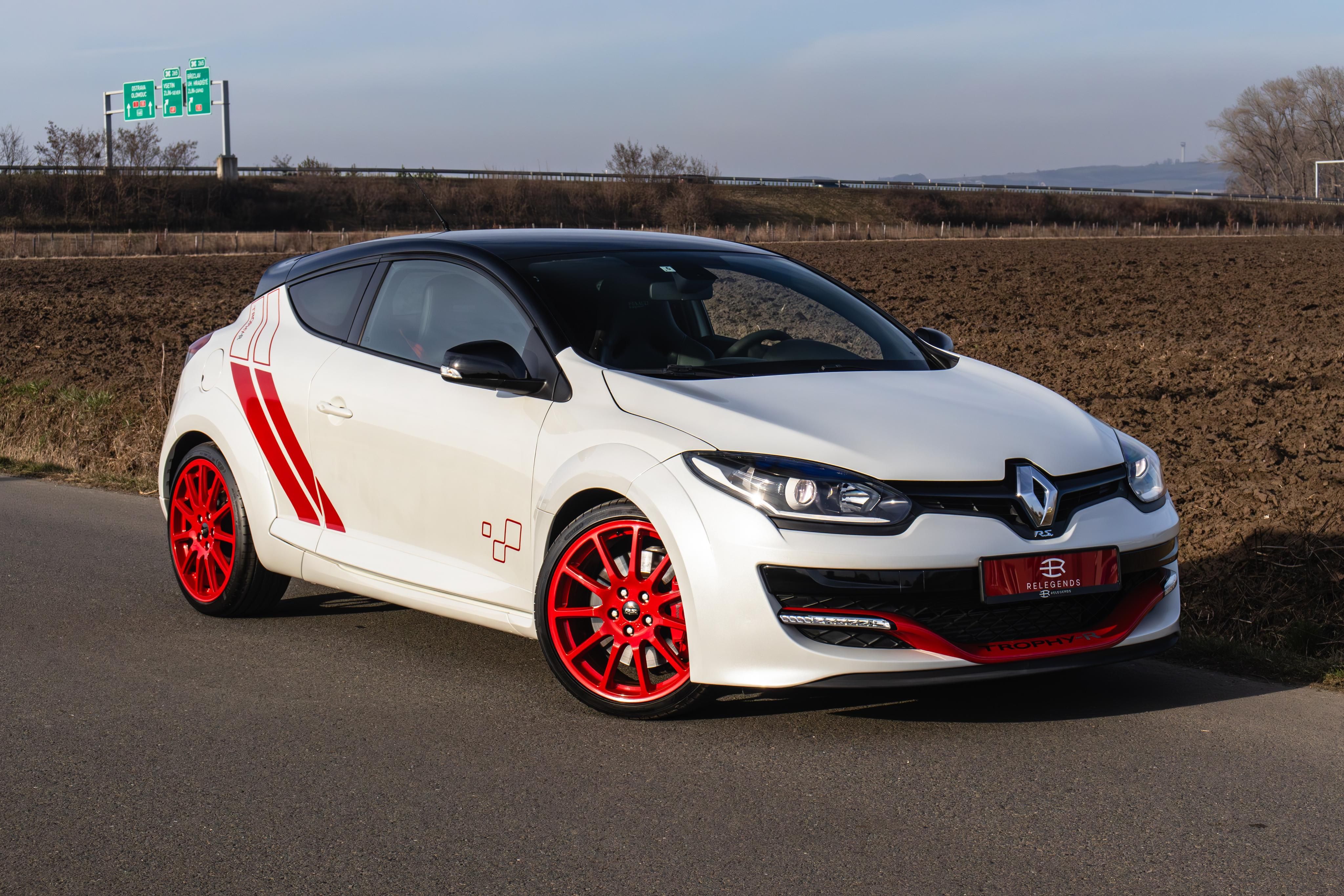 Renault Mégane, Trophy-R DPH*1/250 - fotka 2