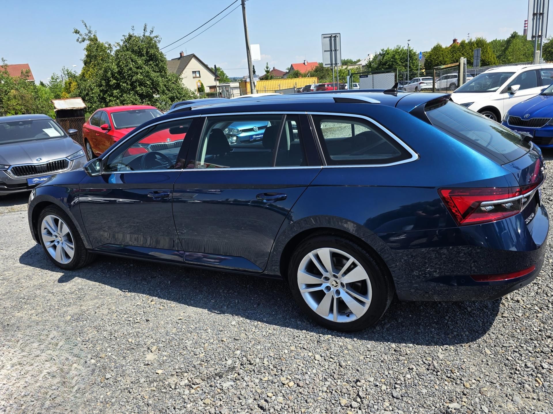 Škoda Superb, 2.0TDi110KW DSG STYLE EXTRA ČR - fotka 3