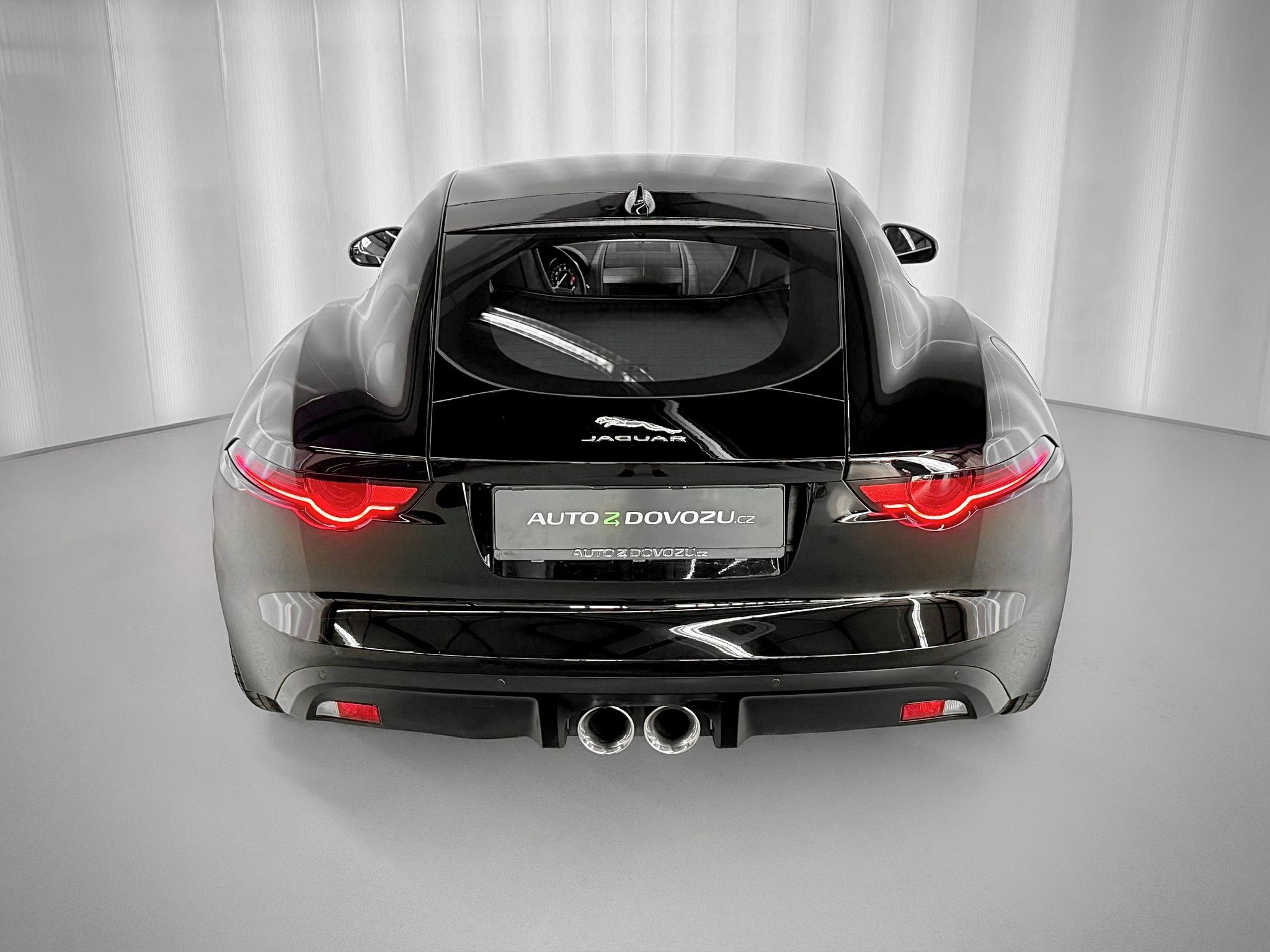 Jaguar F-Type, V6 250KW COUPE 8AT - fotka 6