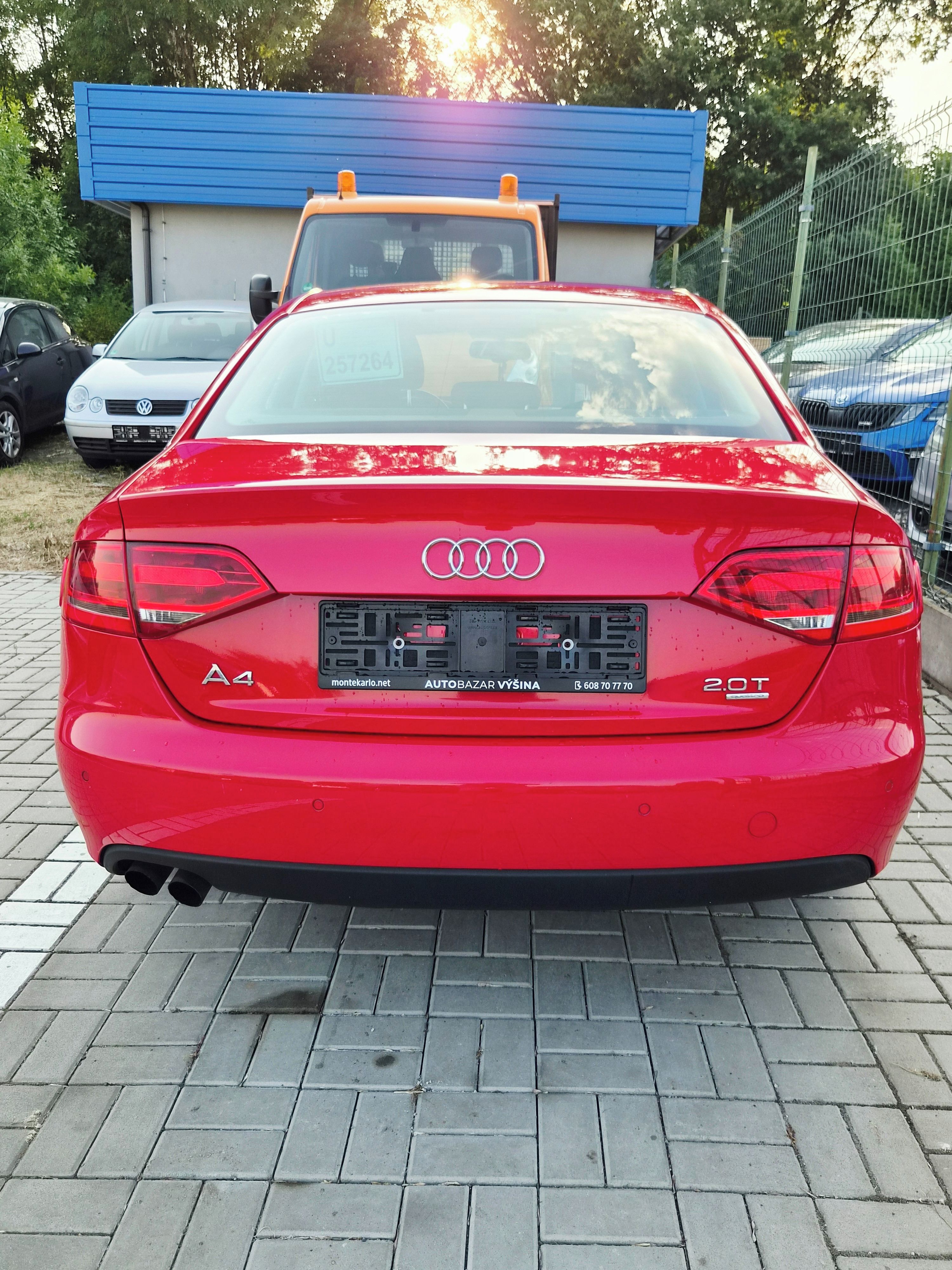 Audi A4, 2.0 i  - 140000 KM - fotka 5