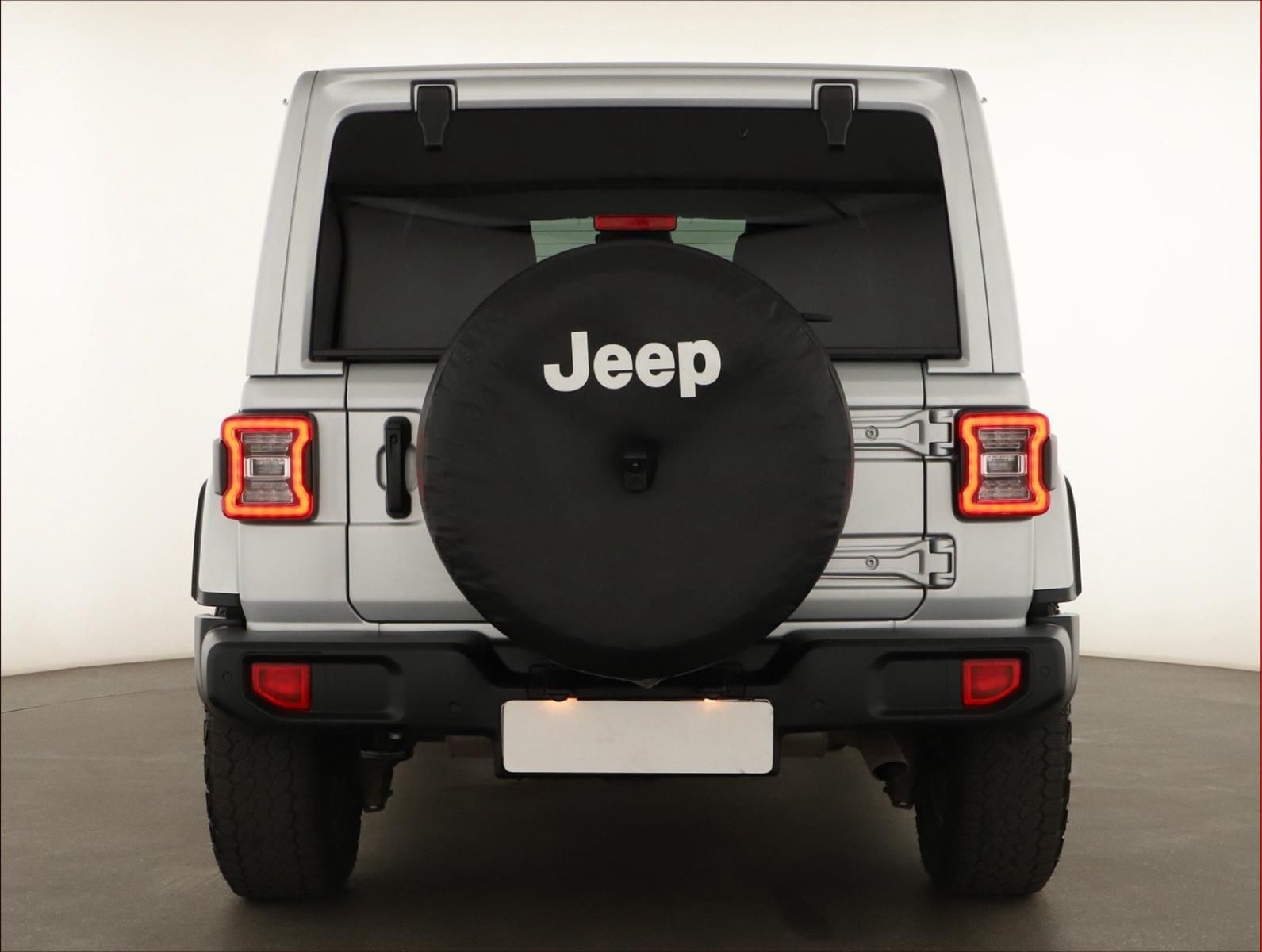 Jeep Wrangler, 2.0 eTorque - fotka 4