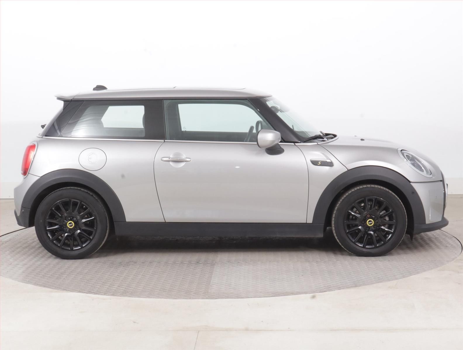 Mini, Cooper SE 32 kWh, SoH 100% - fotka 6