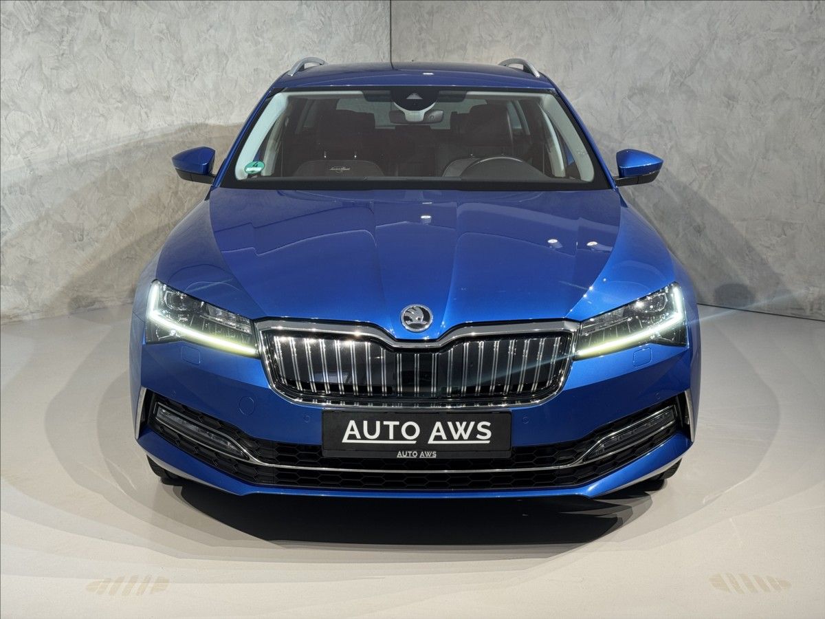 Škoda Superb, 1,4 TSi  DSG iV L&K LED Assist - fotka 3