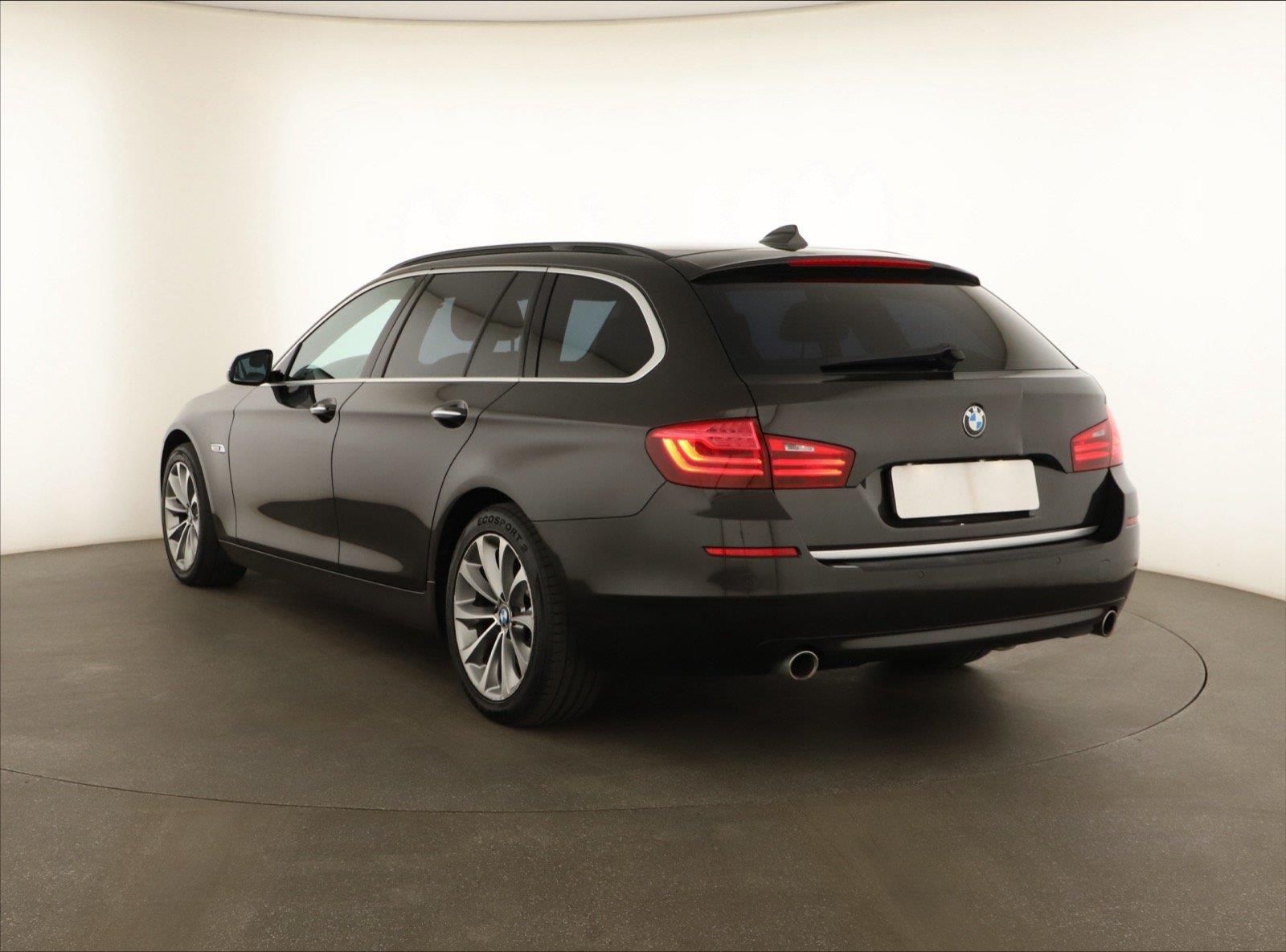 BMW Řada 5, 535d xDrive, 4X4, Automat - fotka 4