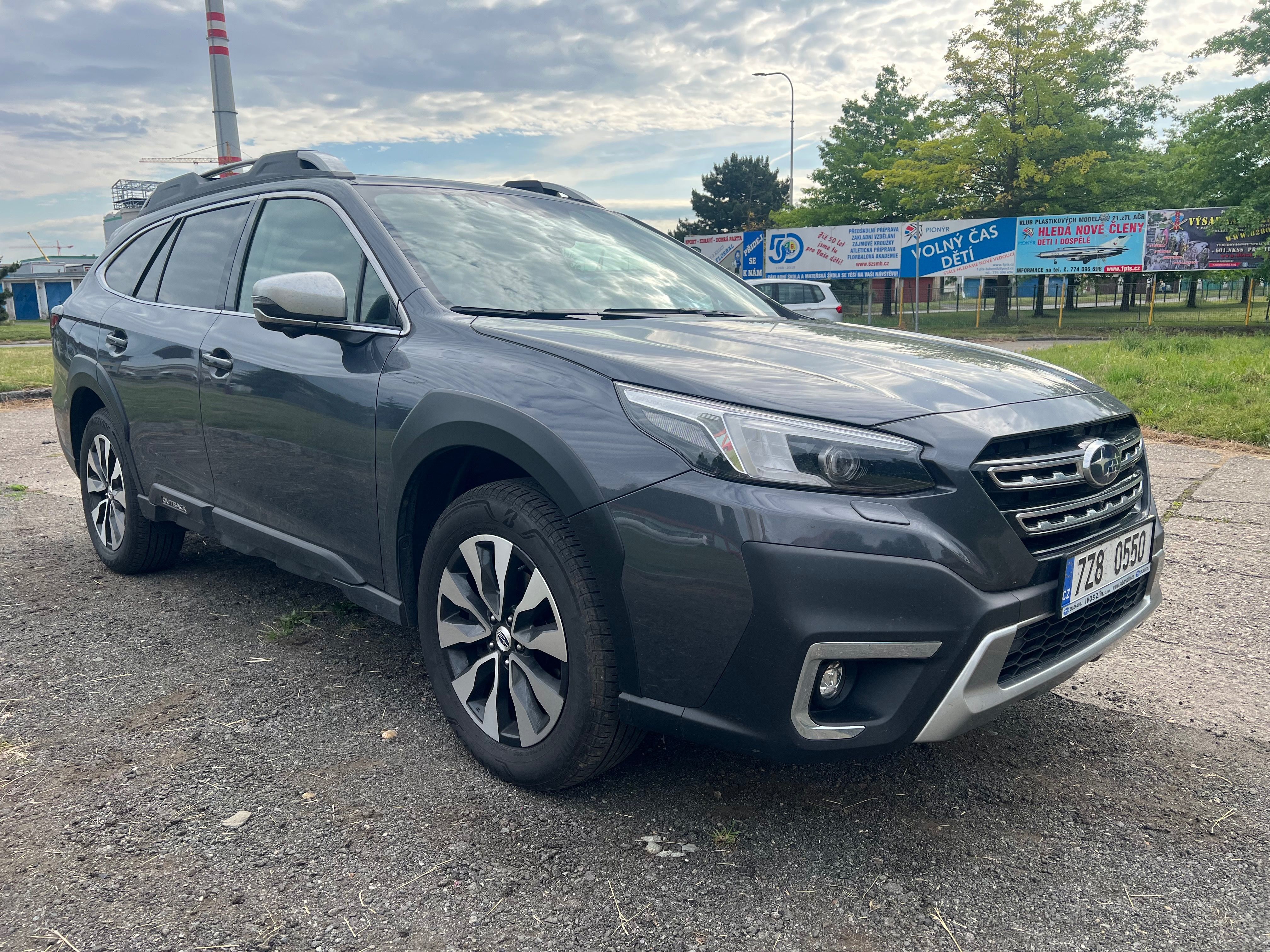 Subaru Outback, OUTBACK  2,4  124 kw Čr 62tkm - fotka 3