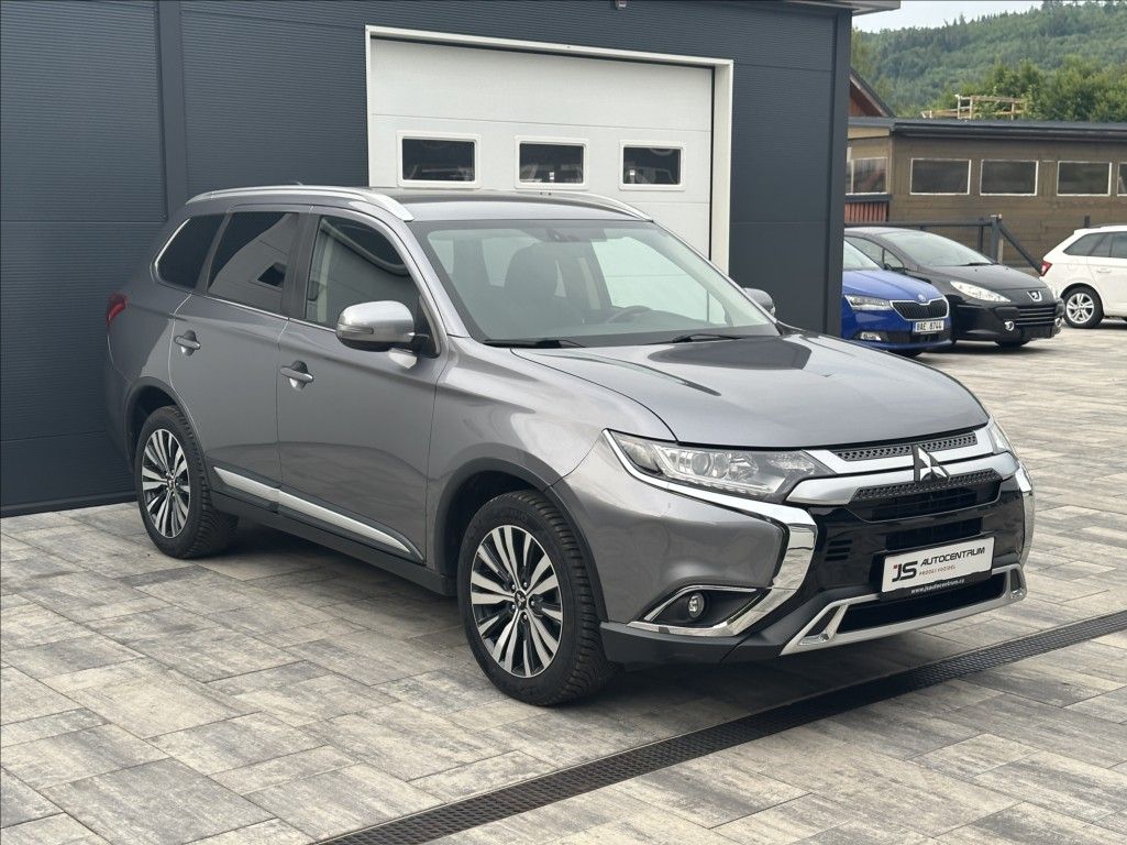 Mitsubishi Outlander, 2,0 150PS  Active A/T - fotka 5