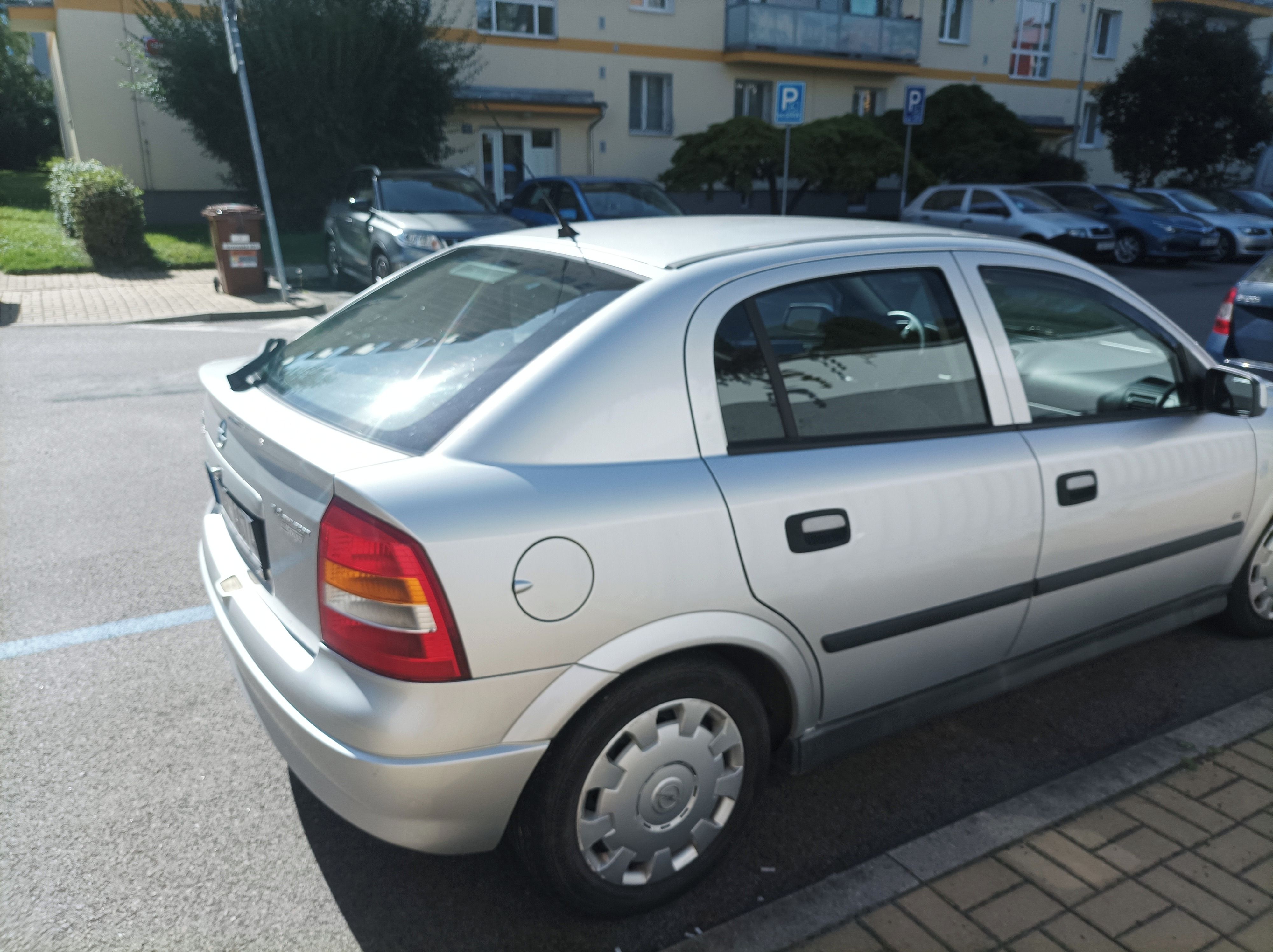 Opel Astra, typ G ; 1,4+LPG - fotka 2