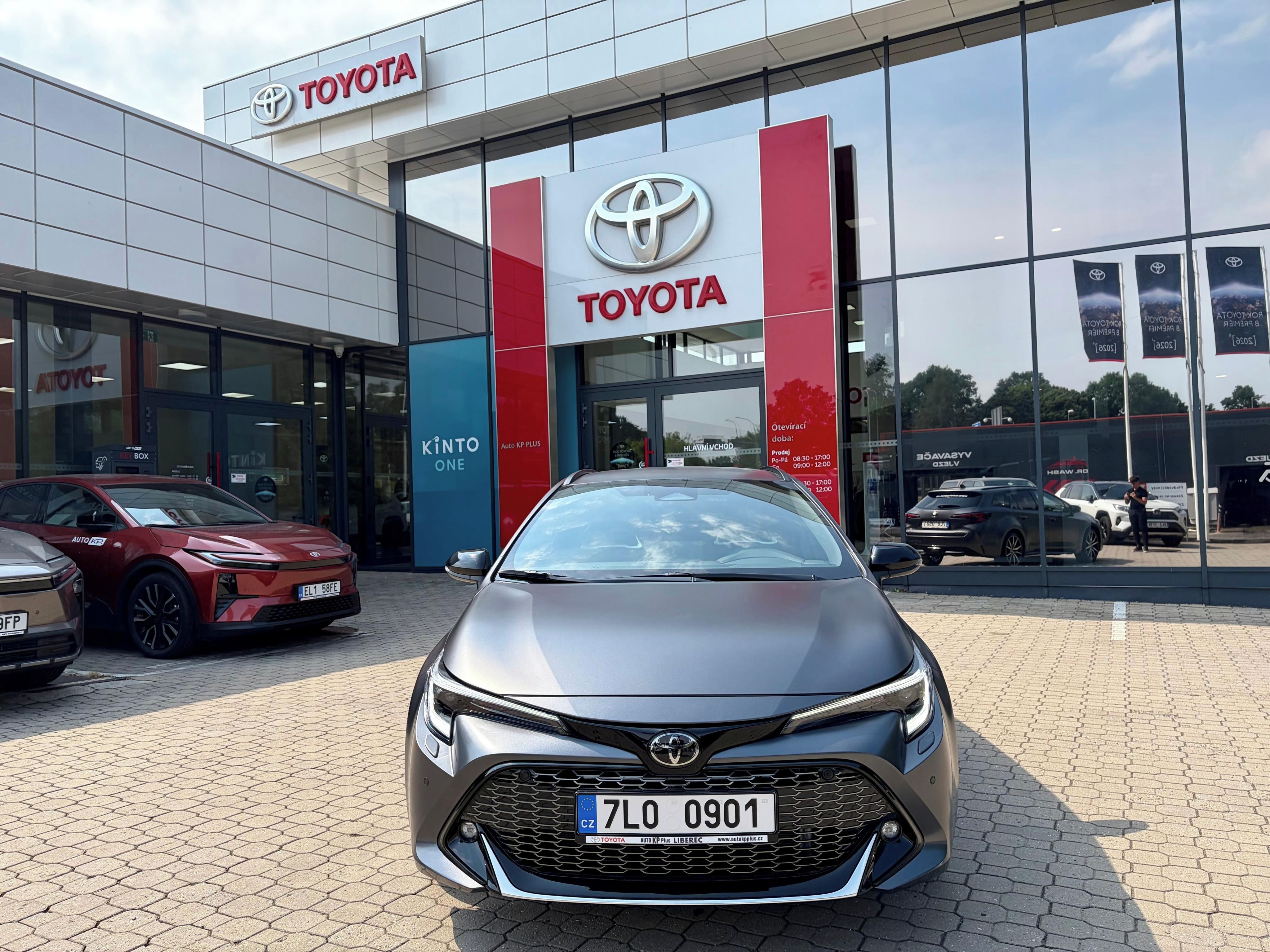 Toyota Corolla, 2,0 Touring Sports GR Sport - fotka 2