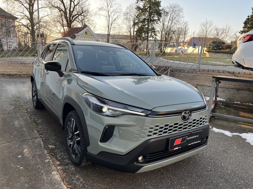 Toyota Corolla Cross, 1.8L HEV Style - fotka 3
