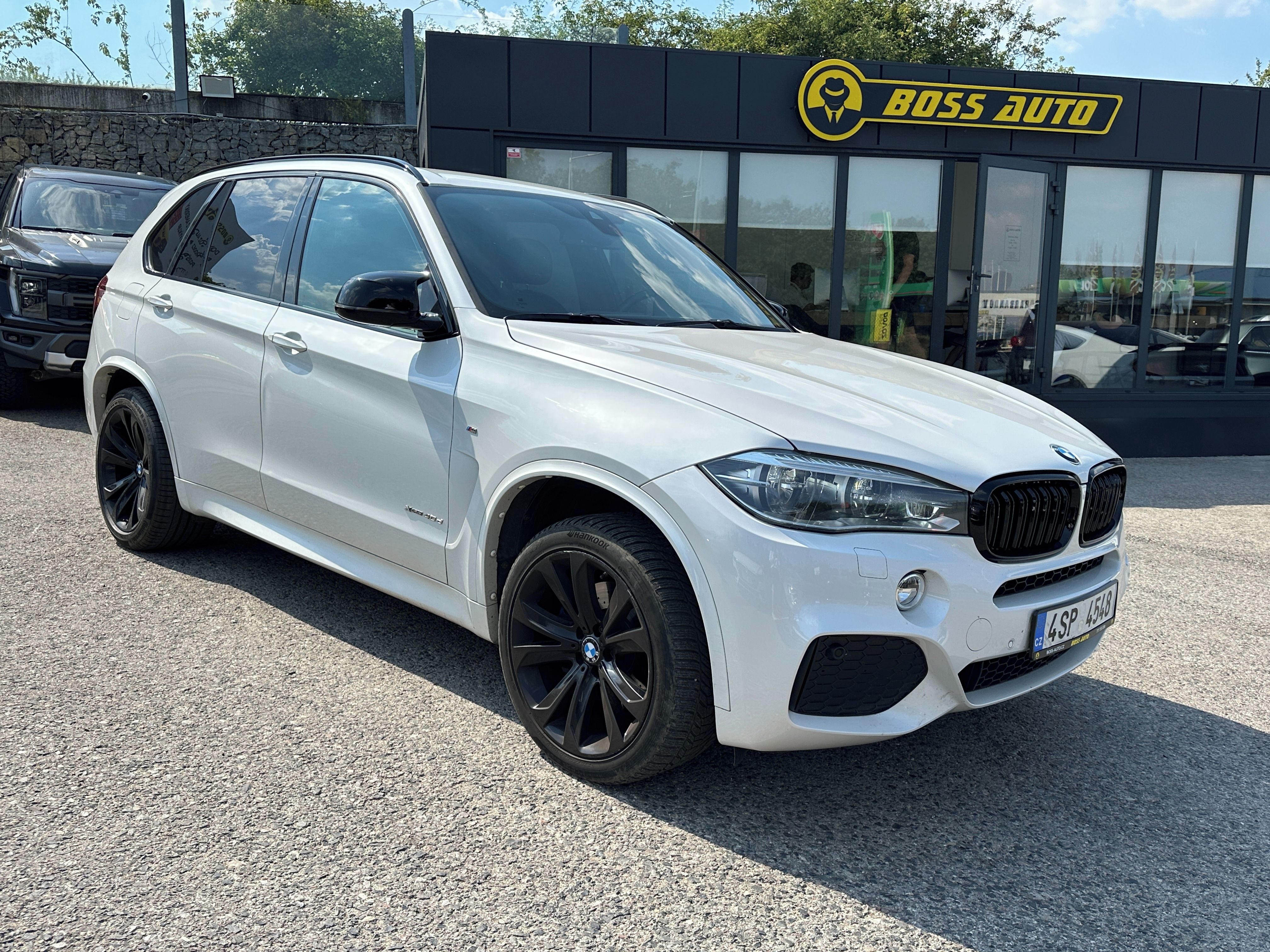 BMW X5, BMW X5 xDrive40d 2017 - fotka 2