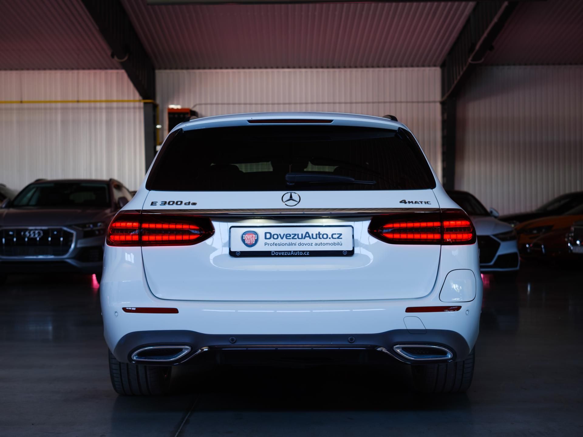 Mercedes-Benz Třídy E, 300de 4MATIC AMG Line, DPH - fotka 5
