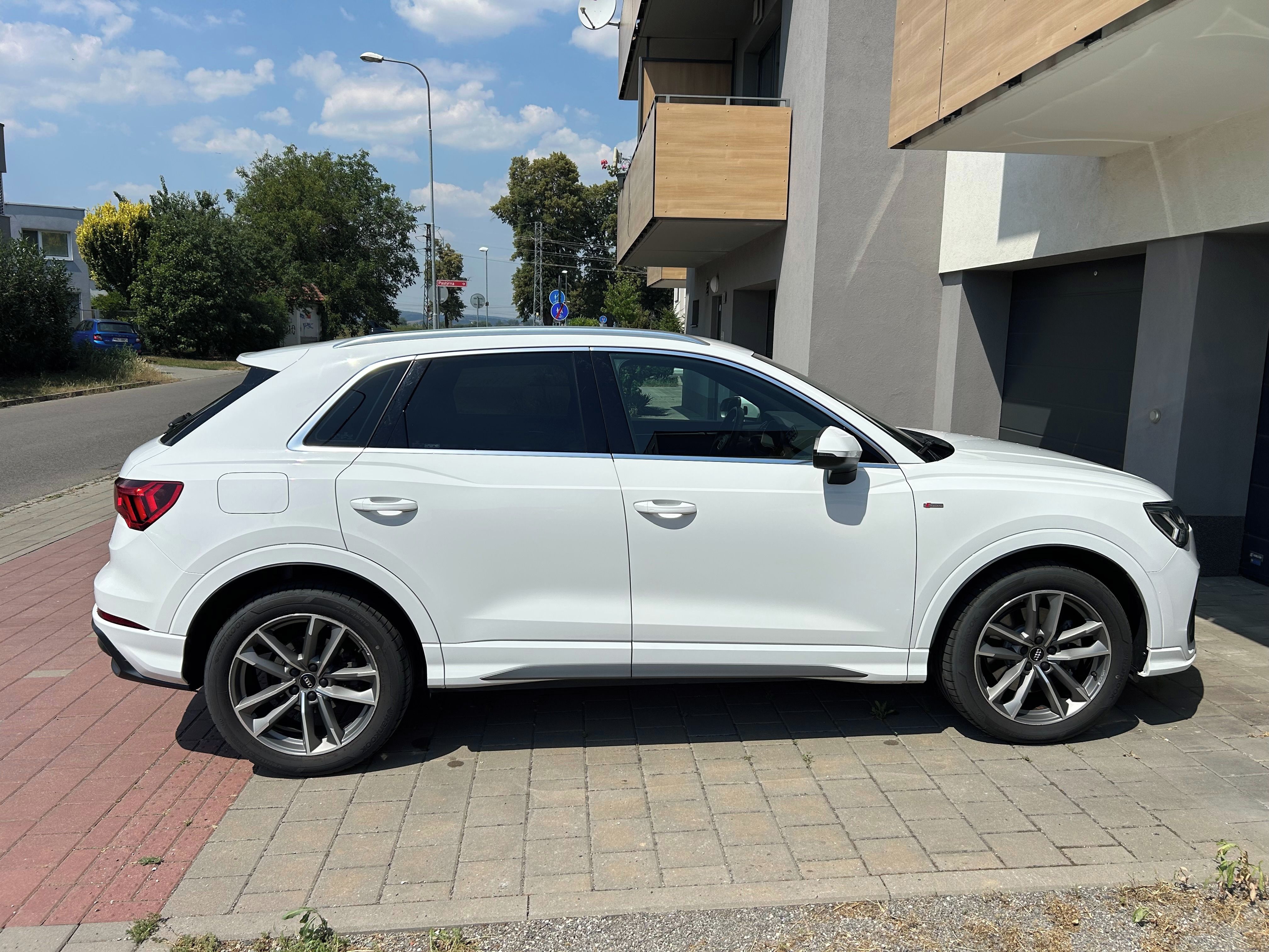 Audi Q3, AUDI Q3 Quattro 40 TDI, servis - fotka 5