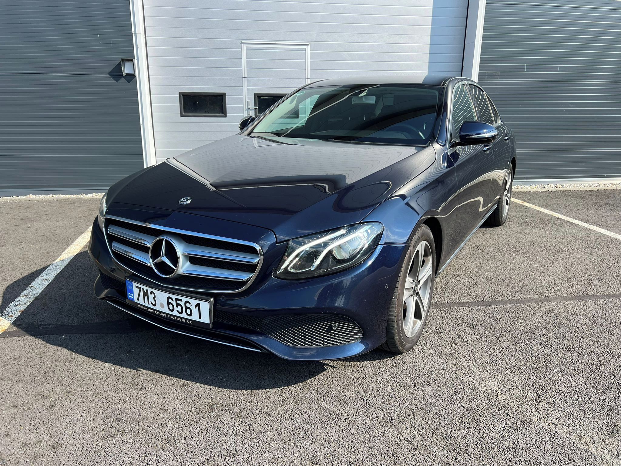 Mercedes-Benz Třídy E, E300 180 kW 9G-Tronic