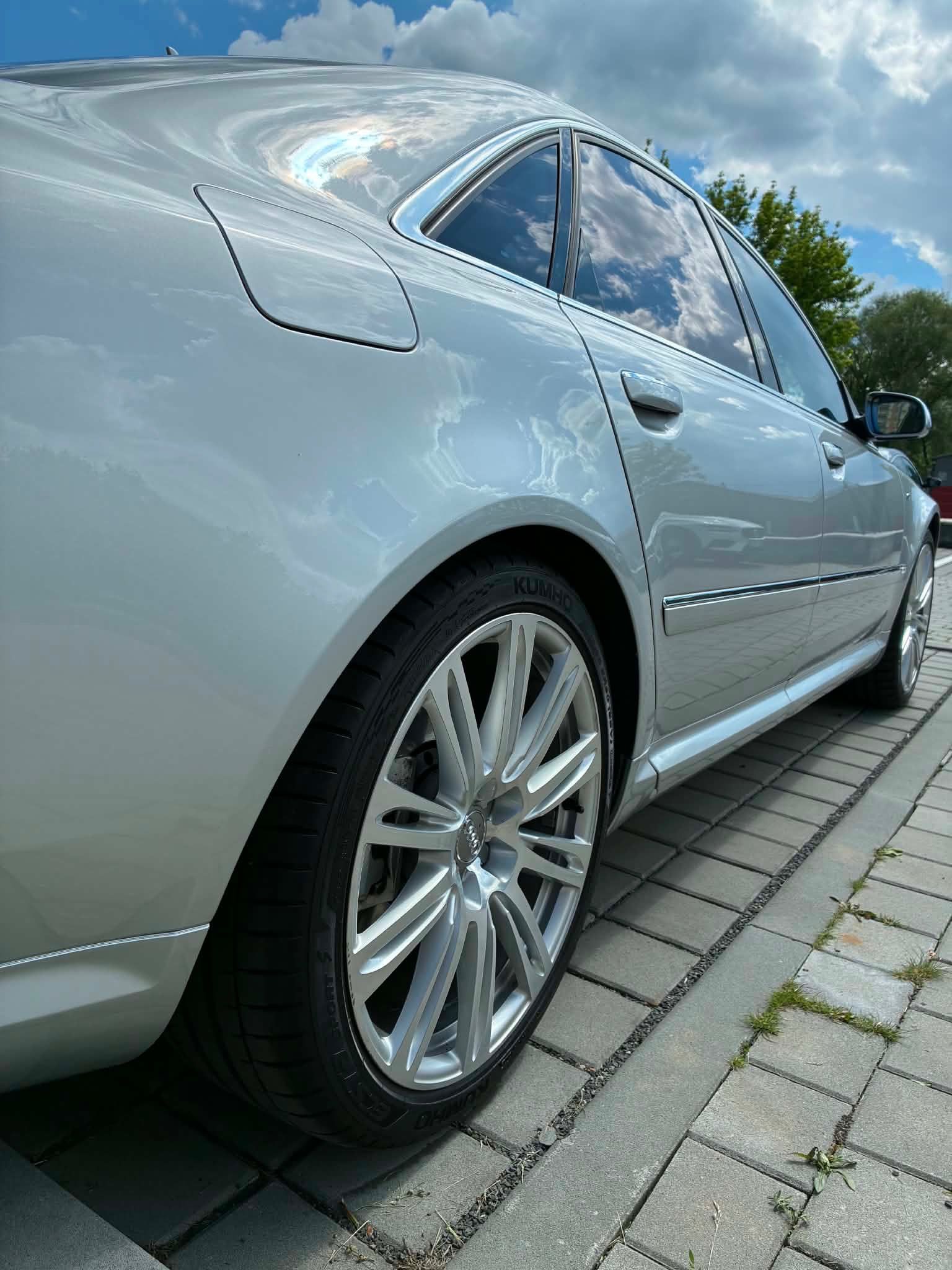 Audi S8, Audi S8 5.2 V10 - fotka 6