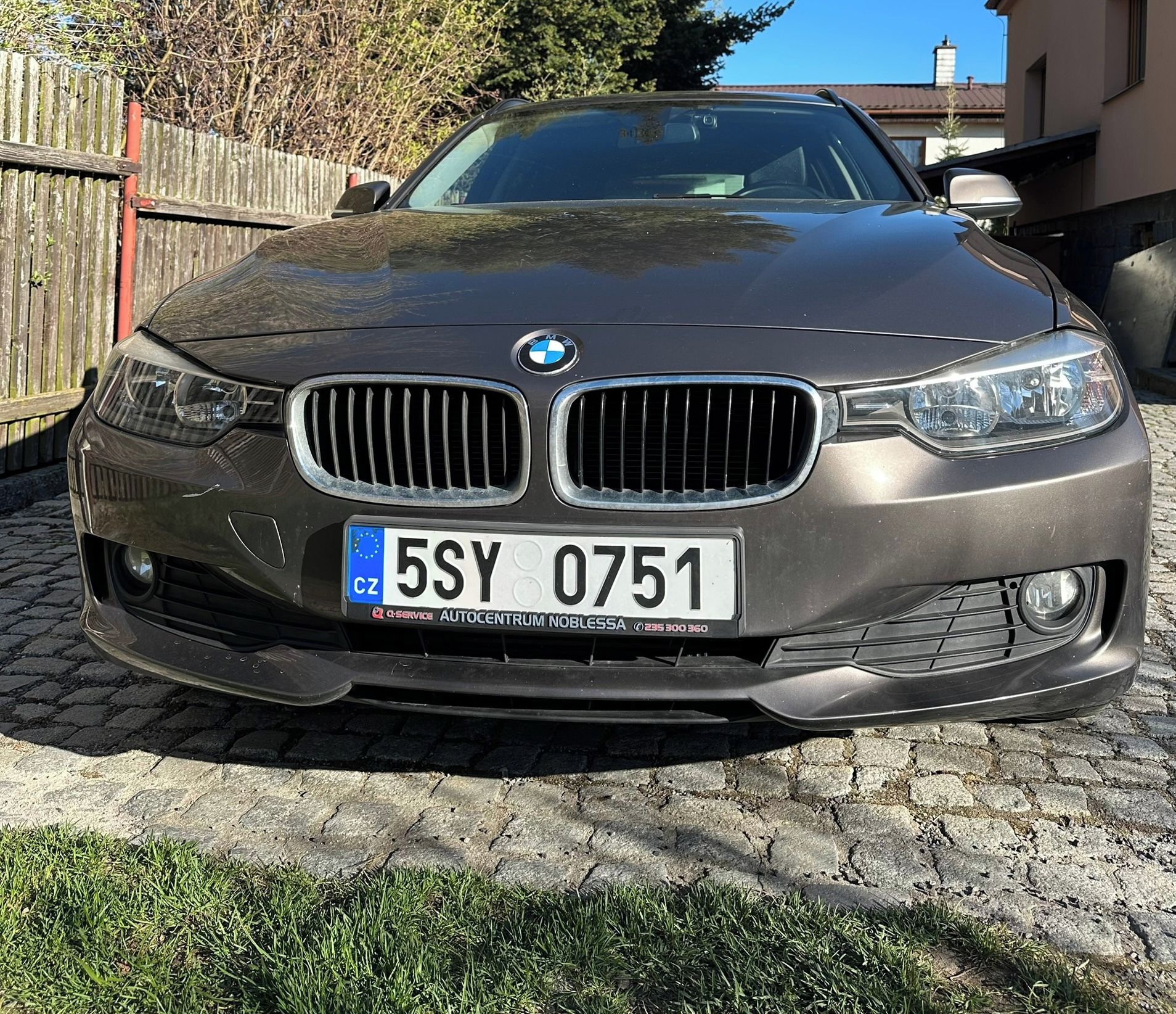 BMW Řada 3, BMW 318 D - fotka 4
