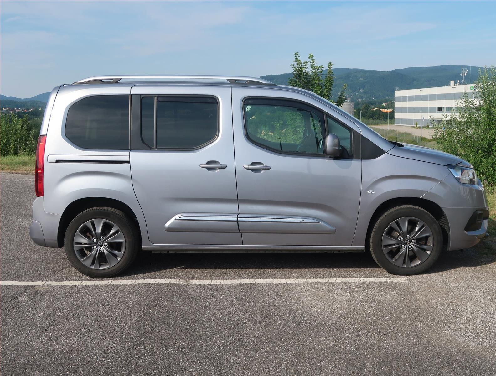 Toyota Proace City Verso, 1.5 D-4D, Family, 5Míst, Klima - fotka 6