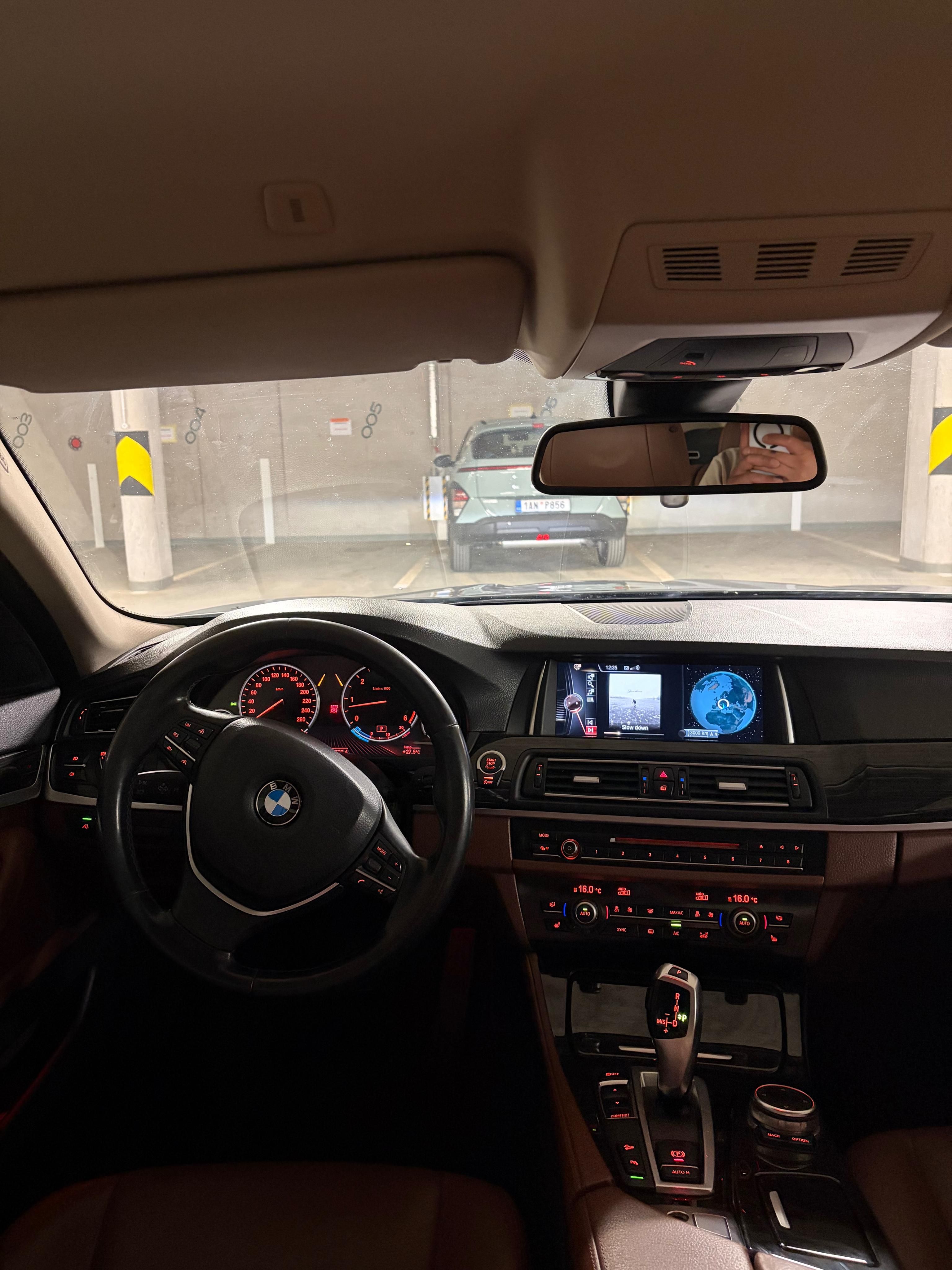 BMW Řada 5, BMW 3.0 xDrive - fotka 3
