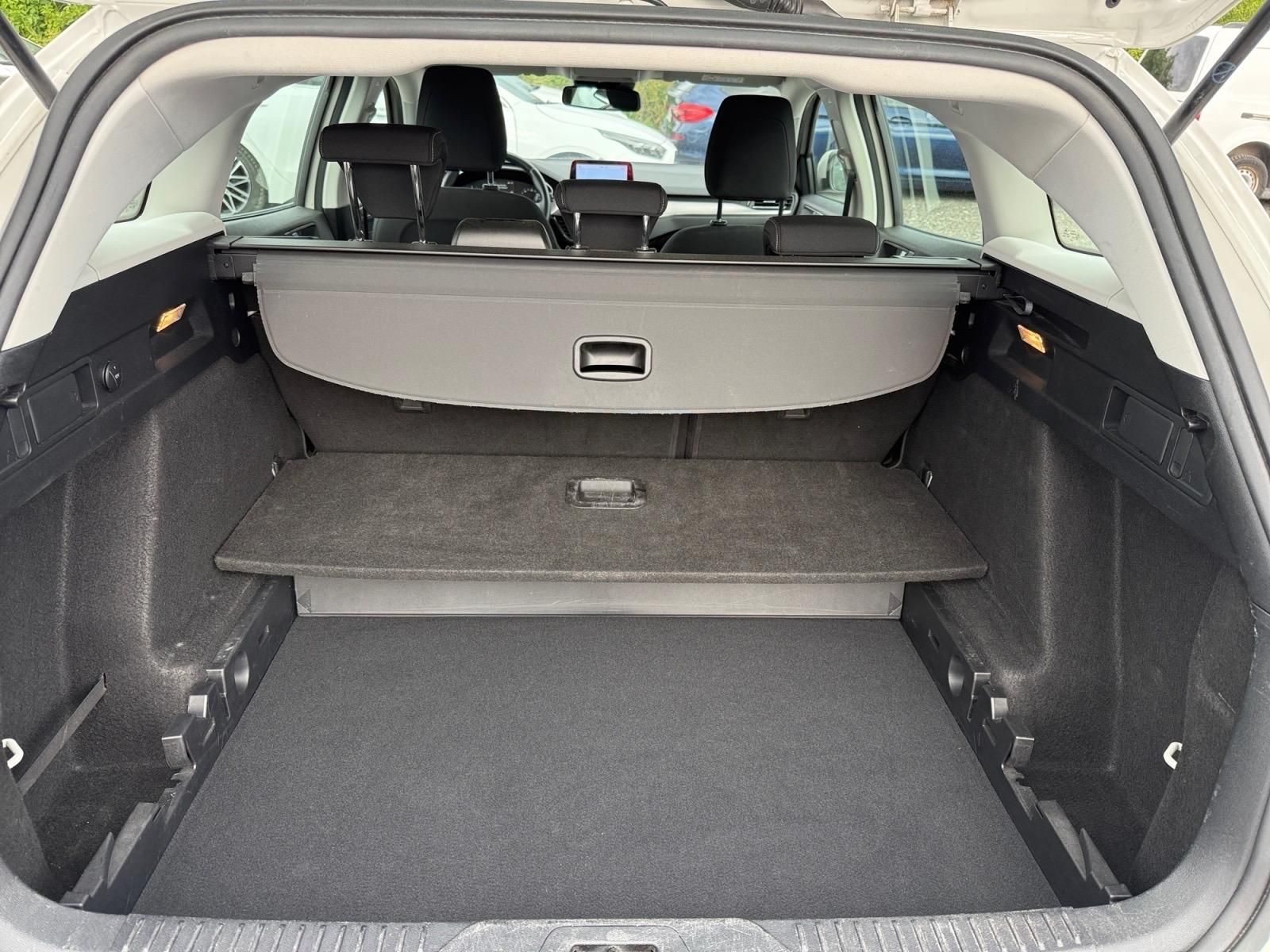 Ford Focus, TITANIUM 1.5EBL 88kW CZ DPH - fotka 6