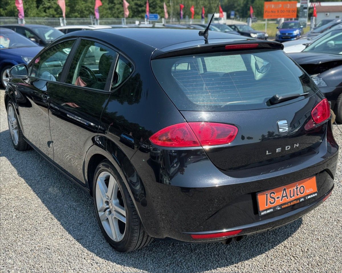 Seat Leon, 1,4 TSi NOVÉ ROZVODY - fotka 5