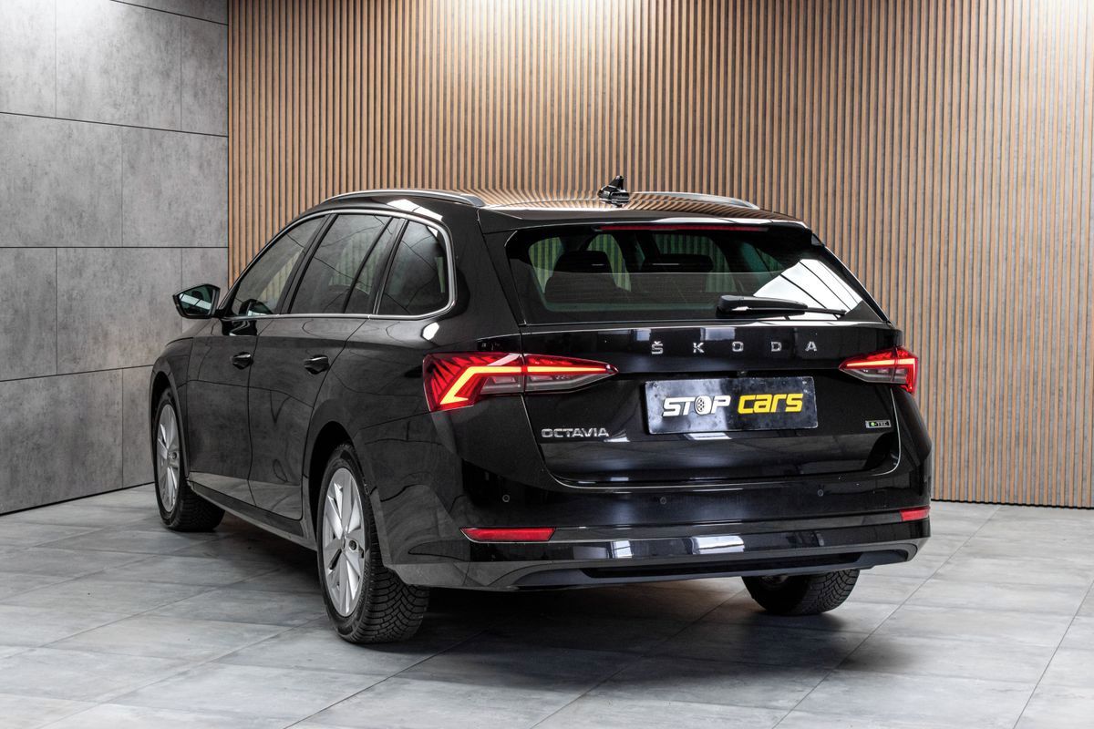 Škoda Octavia, TSI e-TEC DSG*KAMERA*ACC*DPH* - fotka 4
