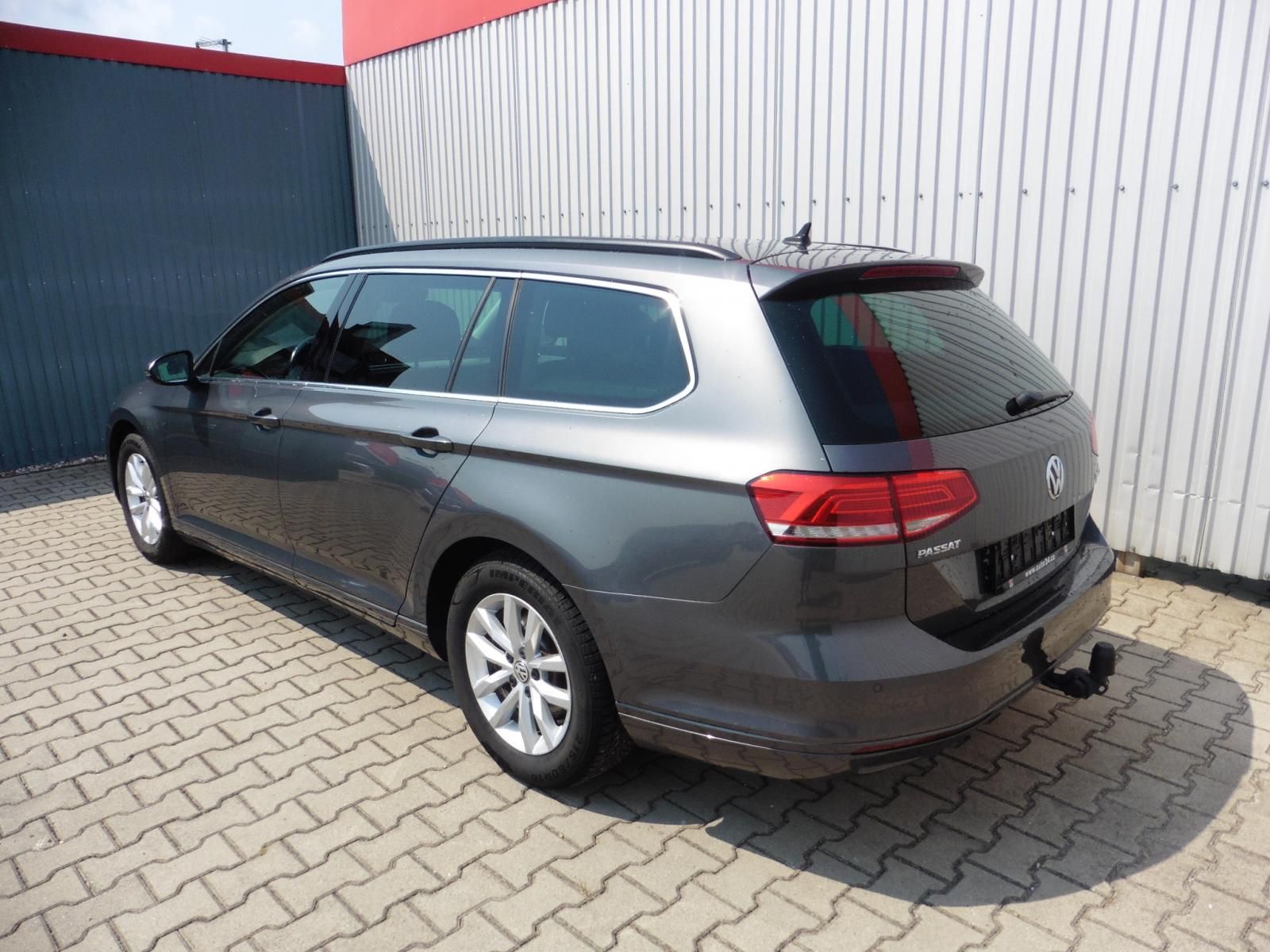Volkswagen Passat, Variant 1.4 TSi Highline Navi - fotka 5