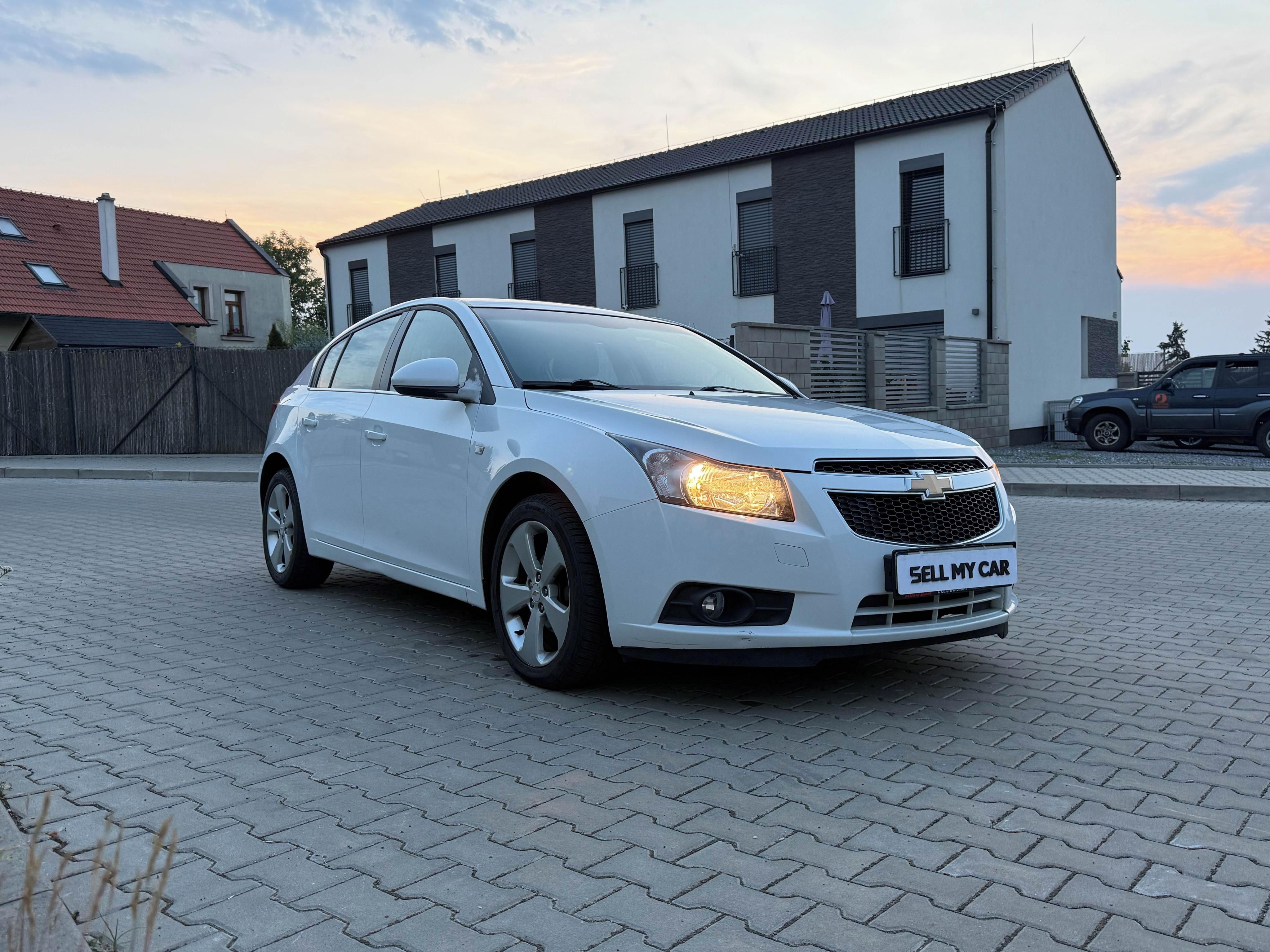 Chevrolet Cruze, 1,8/104kW ČR Tempomat - fotka 3