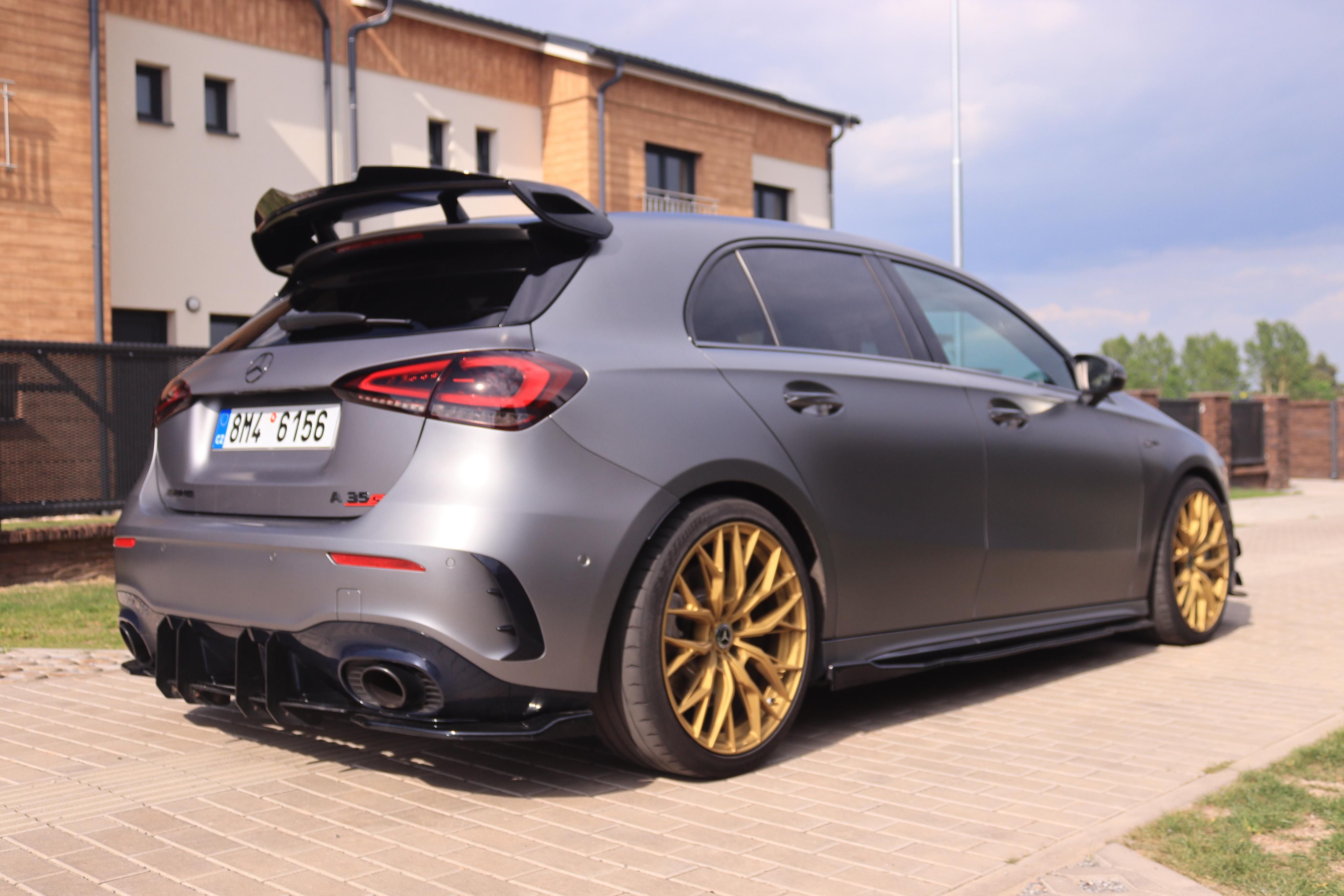 Mercedes-Benz Třídy A, Mercedes-AMG A 35 4MATIC+ - fotka 4