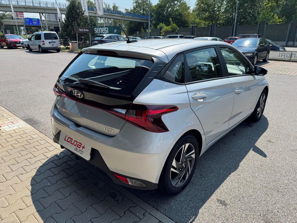 Hyundai i20, Comfort 1.2 MPI 61 kW - fotka 5