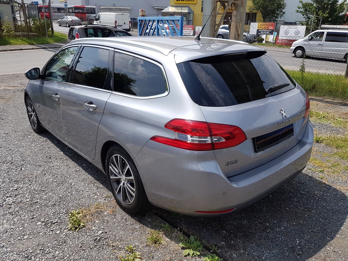 Peugeot 308, SW 1.6HDi 73KW SERVISOVANÉ - fotka 4