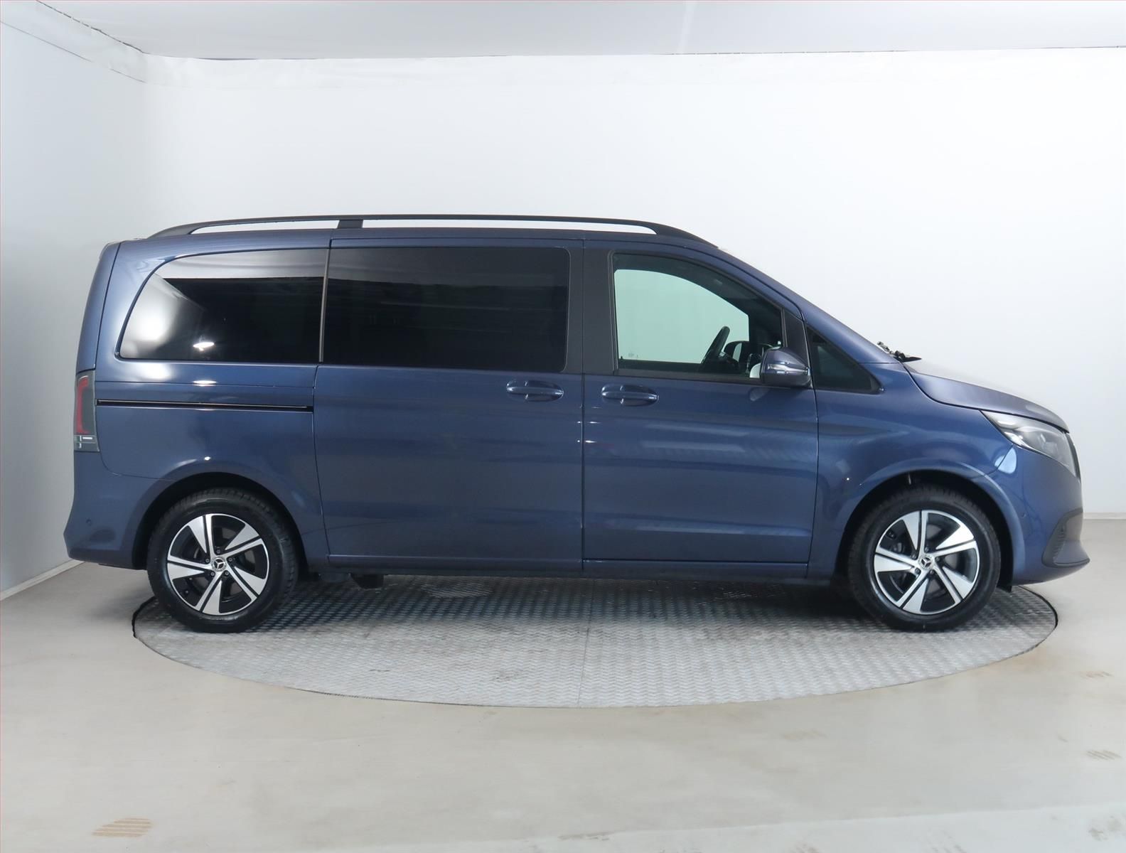 Mercedes-Benz Třídy V, 250 d, 6 míst, K, STYLE - fotka 6