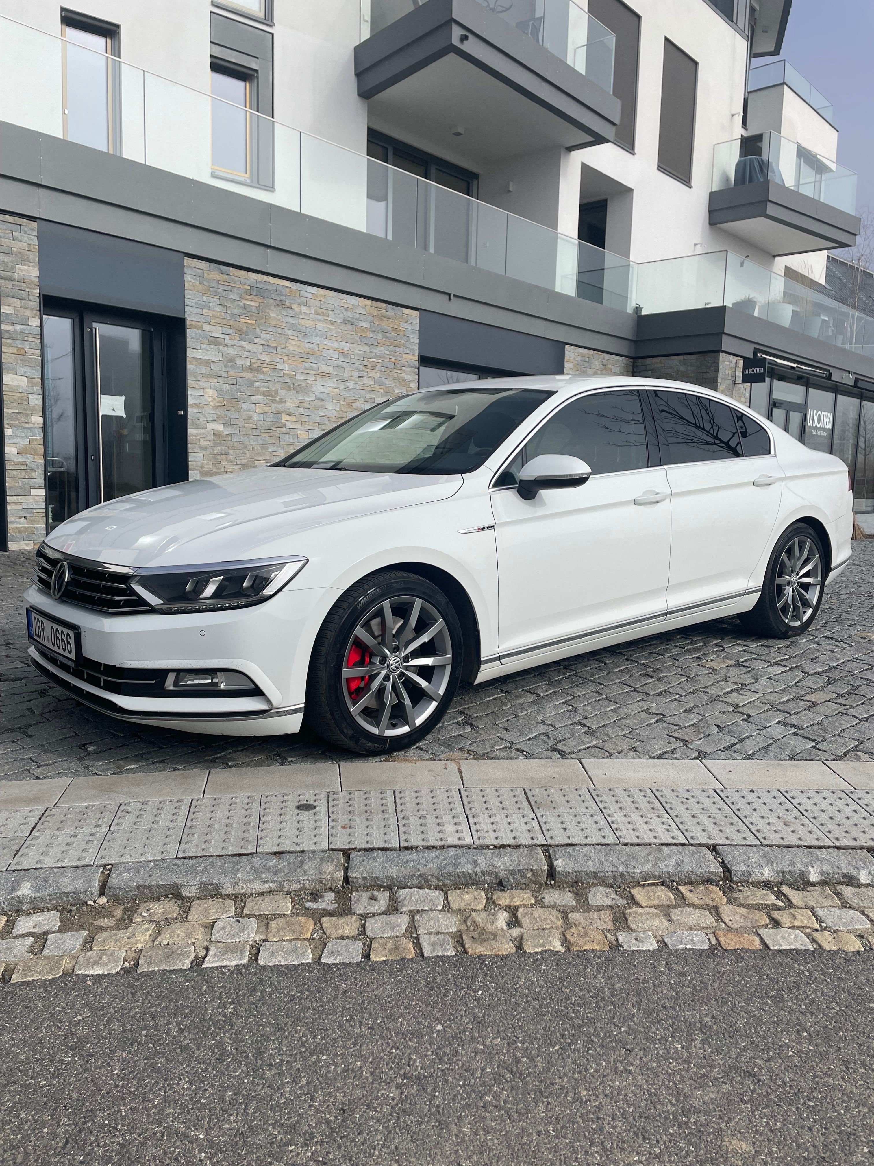 Volkswagen Passat, BiTDI 4Motion DSG Highline Top