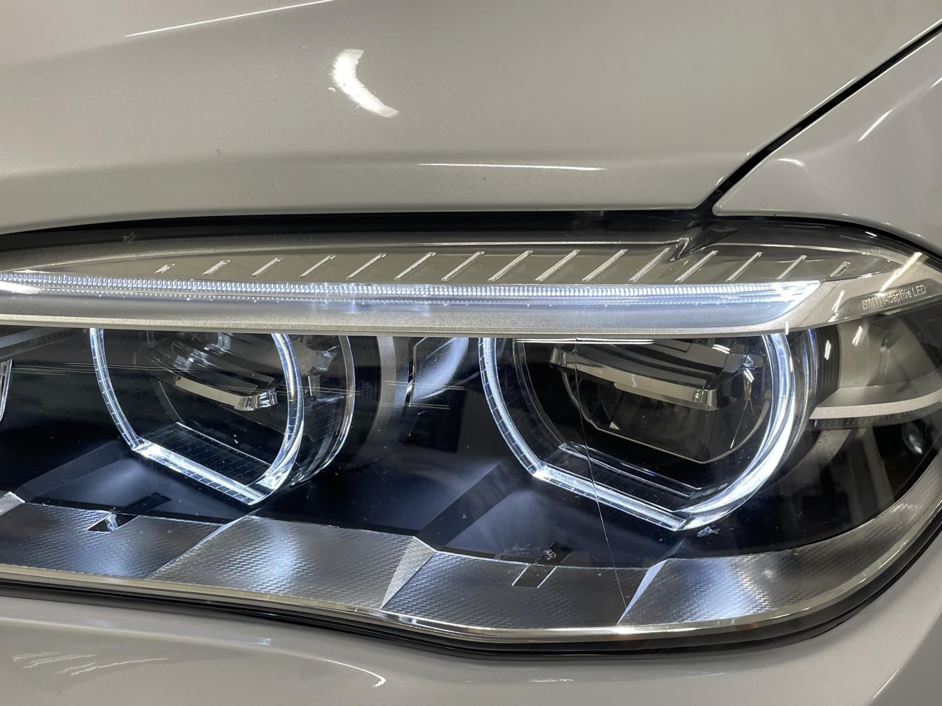 BMW X6, X6 M50d xDrive, B&O - fotka 5
