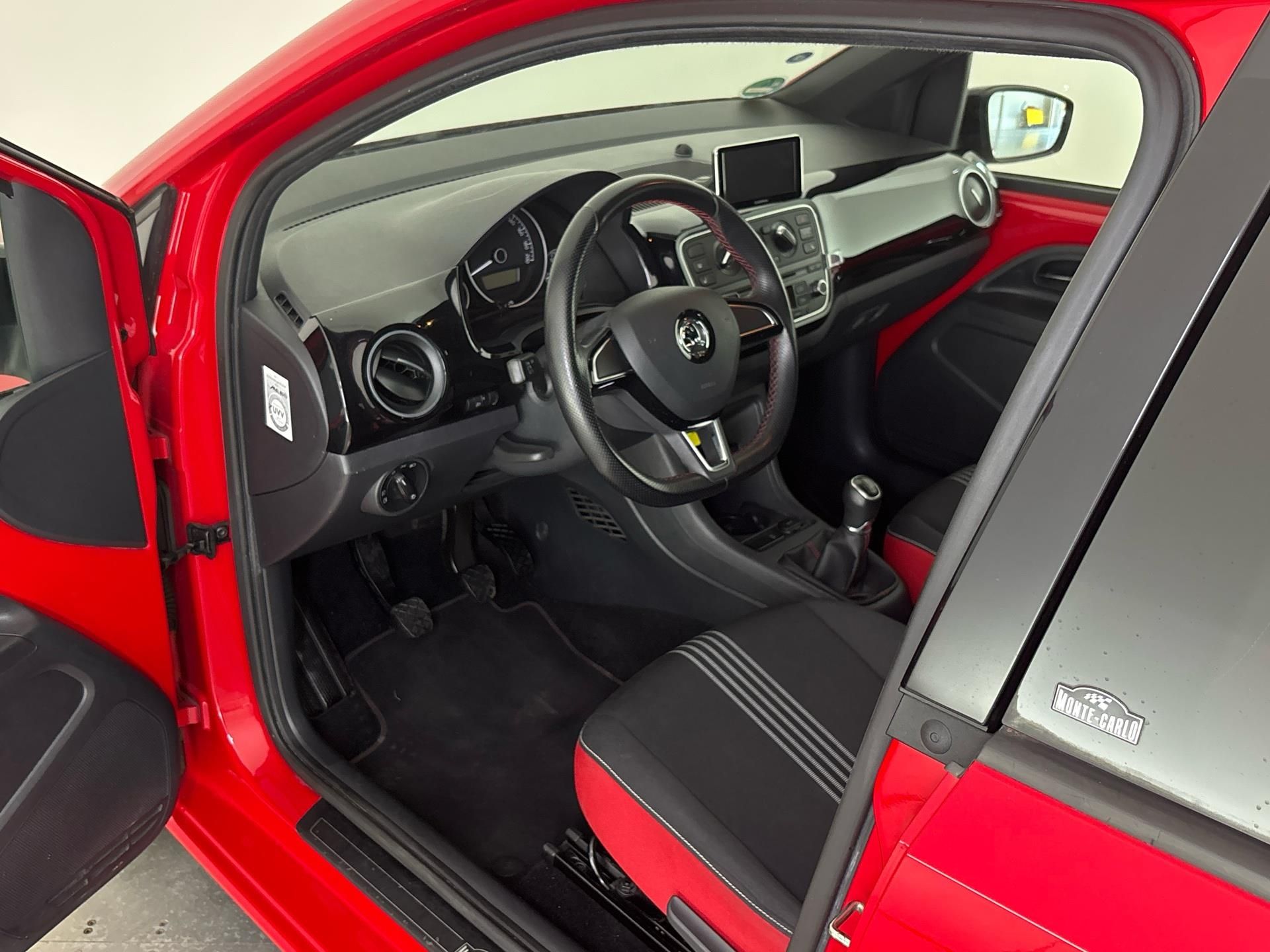Škoda Citigo, 1.0 MPi / 55 kW Monte Carlo - fotka 6