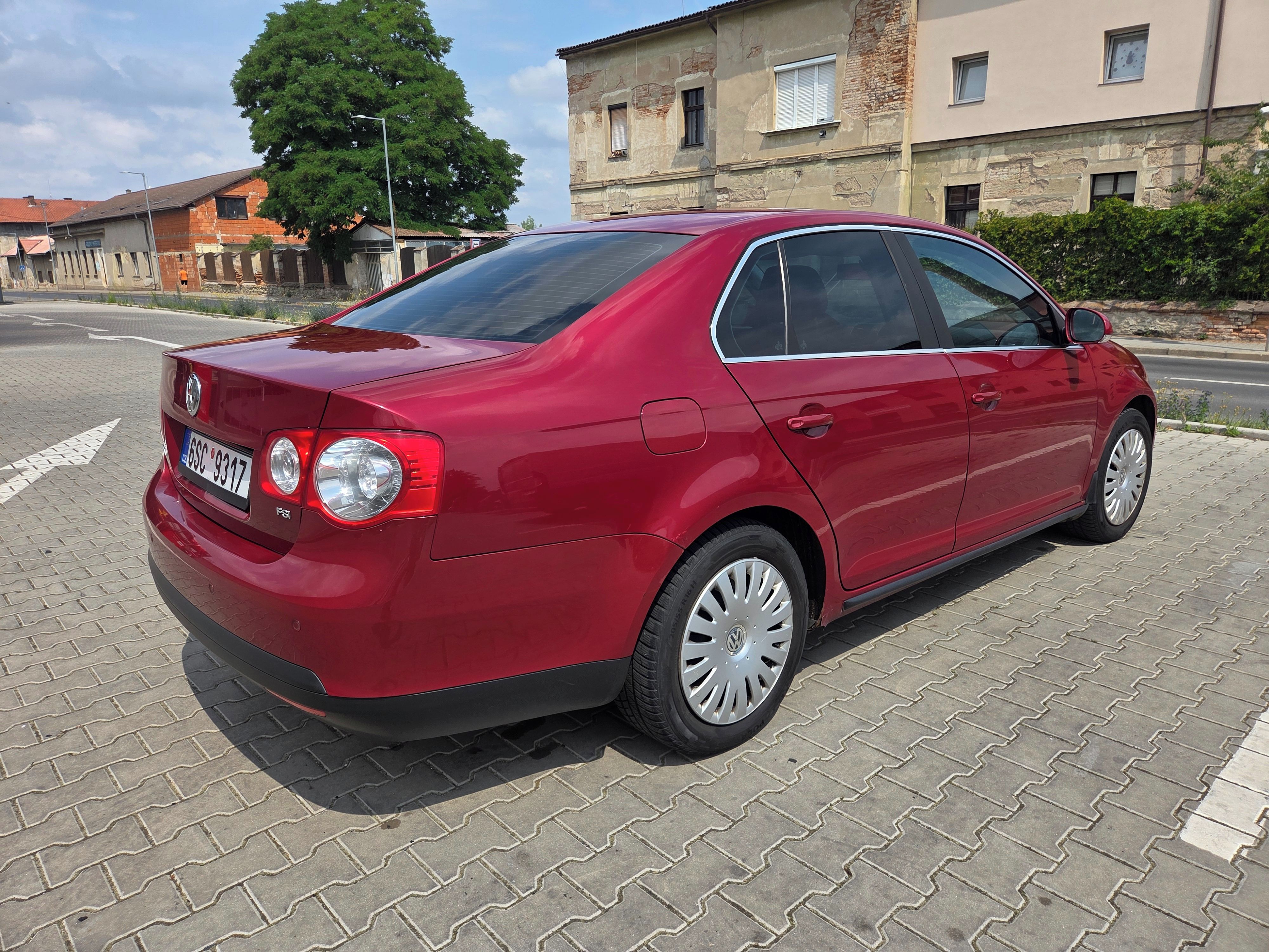 Volkswagen Jetta, 1.6TSI,Klima, 6kvlt, STK 04/27 - fotka 5