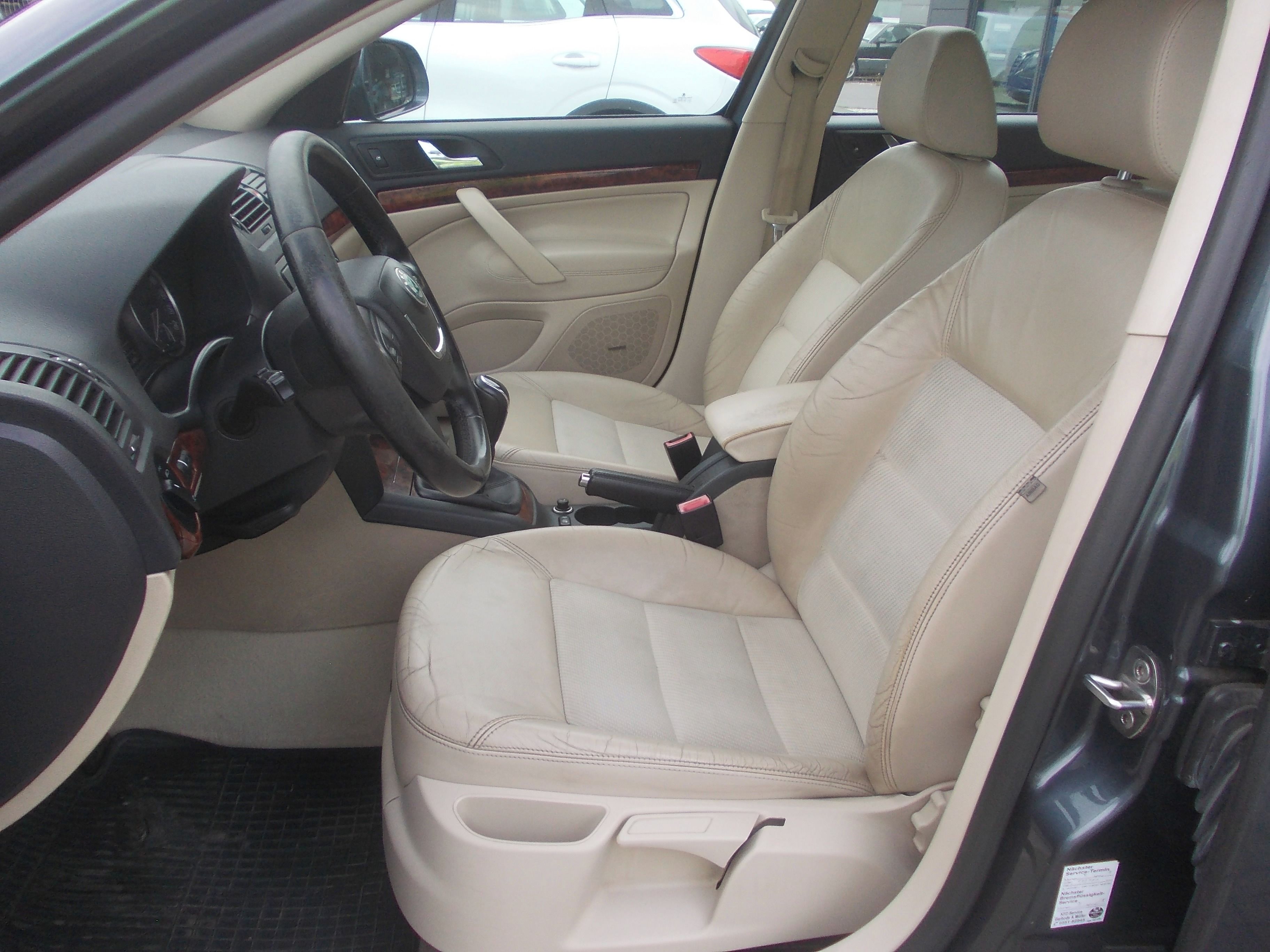 Škoda Octavia, II 1.6TDI 77KW - fotka 6