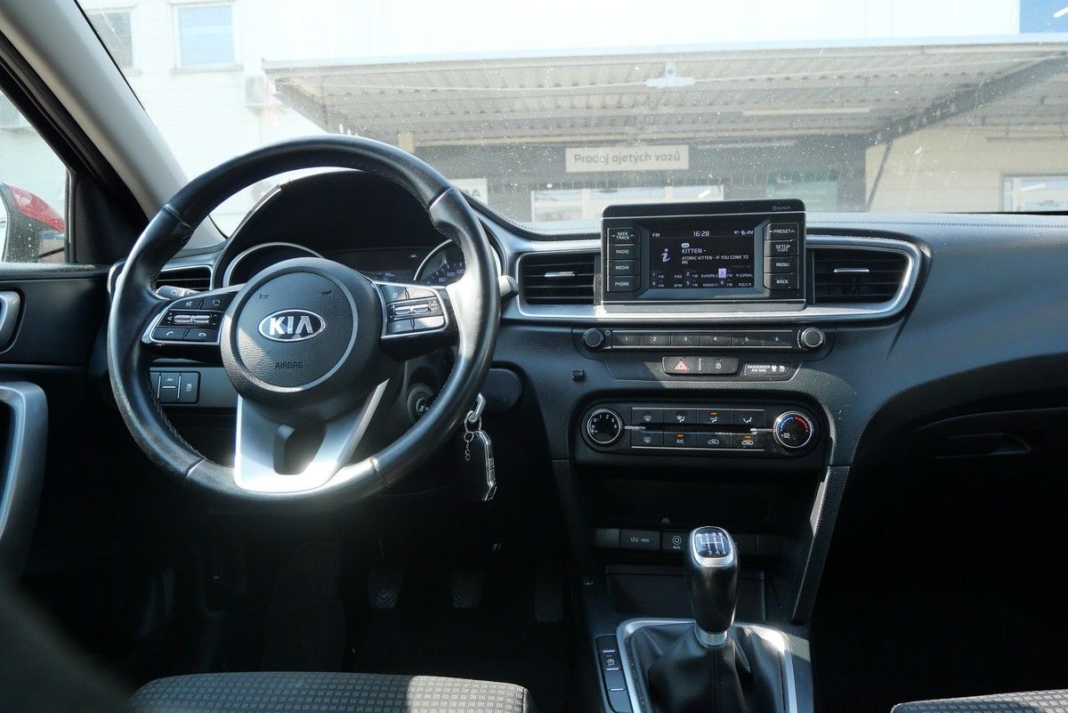 Kia Cee´d, 1.0 T-GDi 88kW Comfort - fotka 5