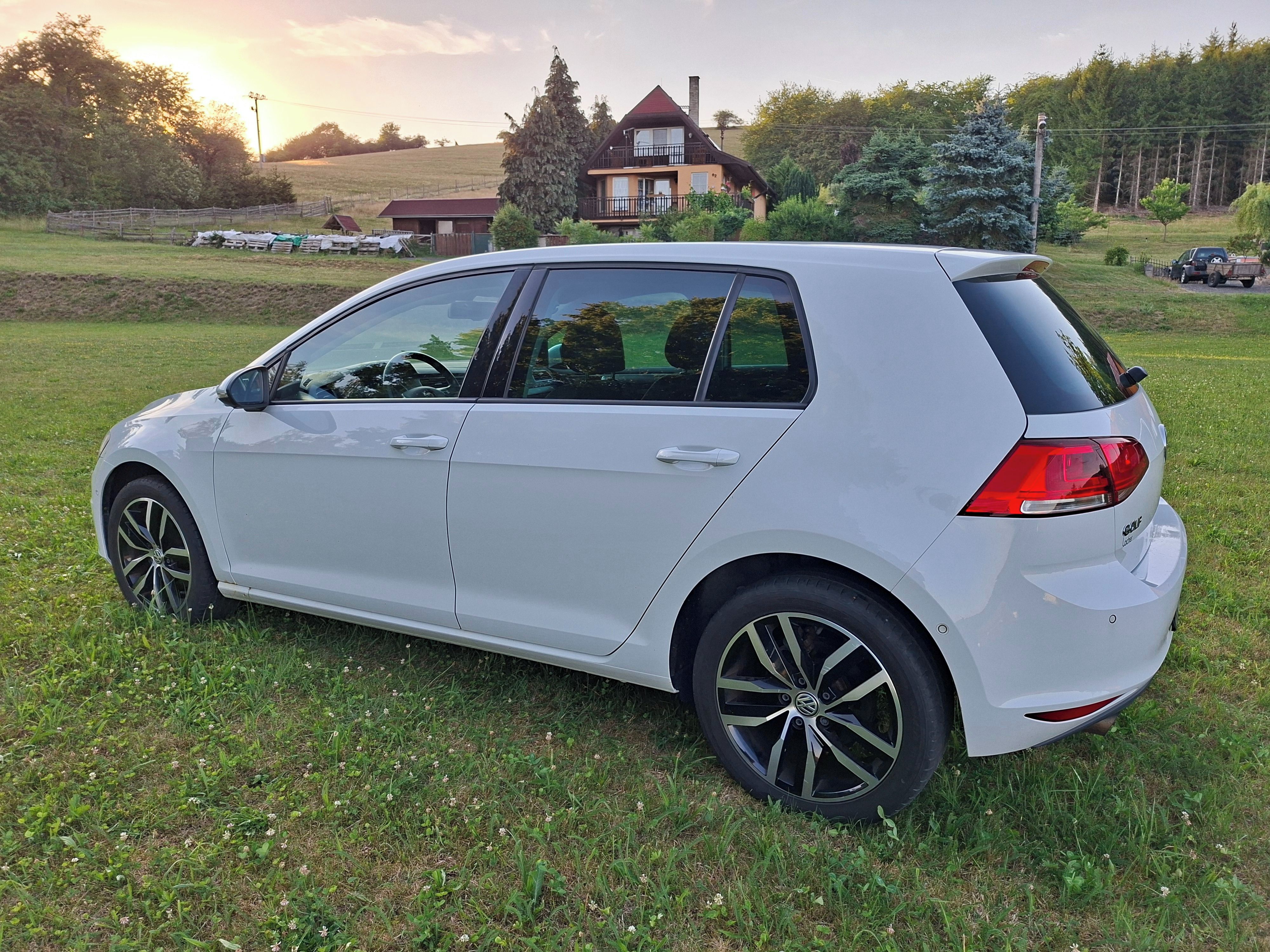 Volkswagen Golf, 1.2 TSi najeto 138.000 KM - fotka 4