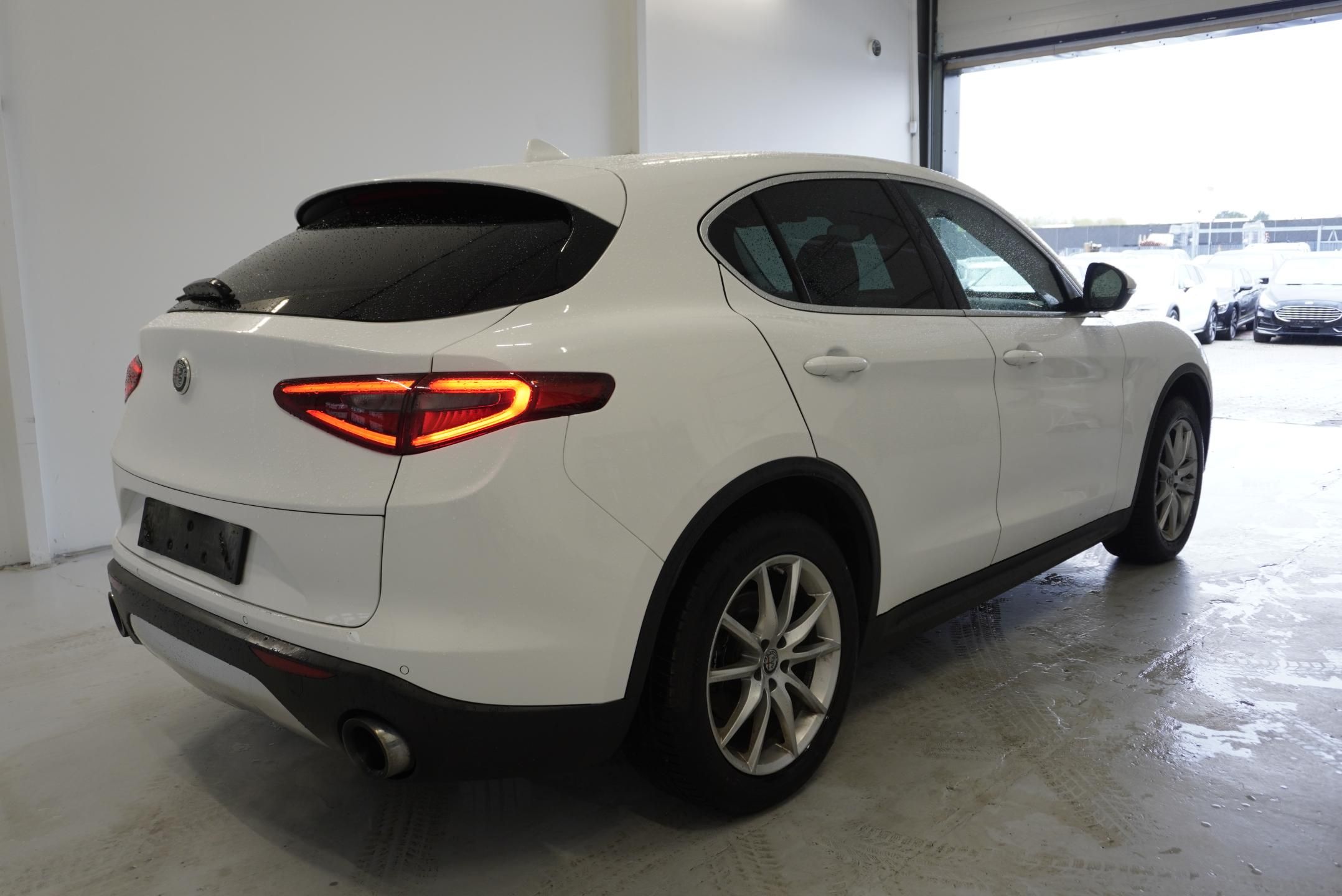 Alfa Romeo Stelvio, 2.0 TB 206kW Q4 FIRST EDITION - fotka 6