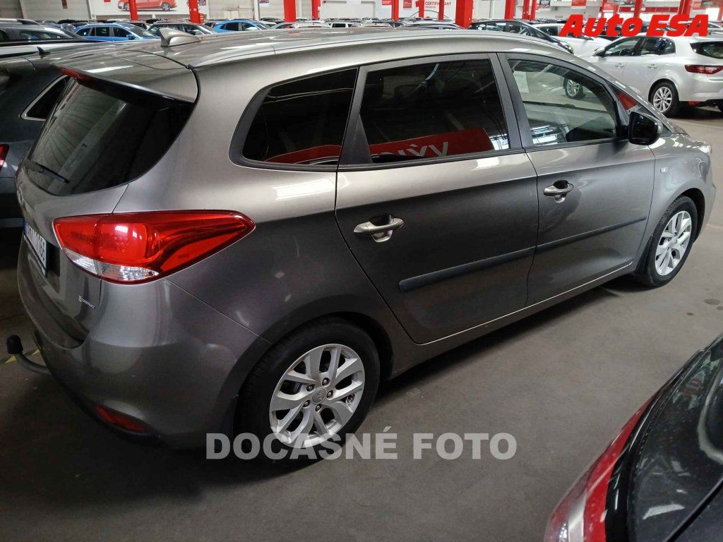 Kia Carens, 1.6 i - fotka 2