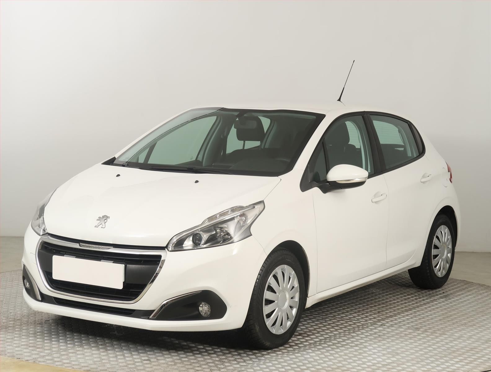 Peugeot 208, 1.6 BlueHDi, Serv.kniha, Klima - fotka 2