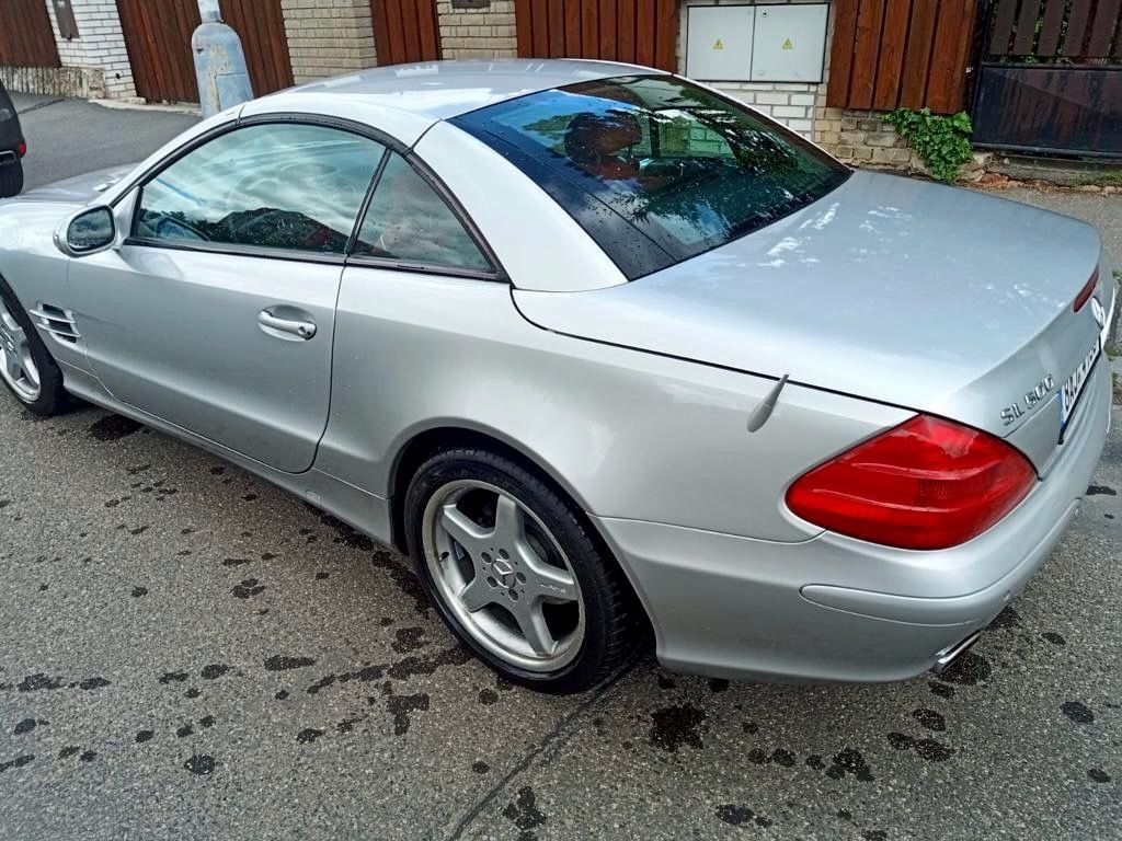 Mercedes-Benz SL, Mercedes SL500 r.v. 2002 - fotka 5