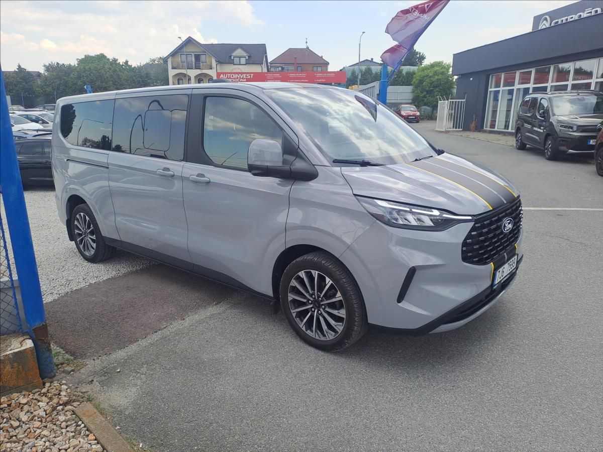 Ford Tourneo Custom, 2,0 EcoBlueTitanium X L2 AWD - fotka 3