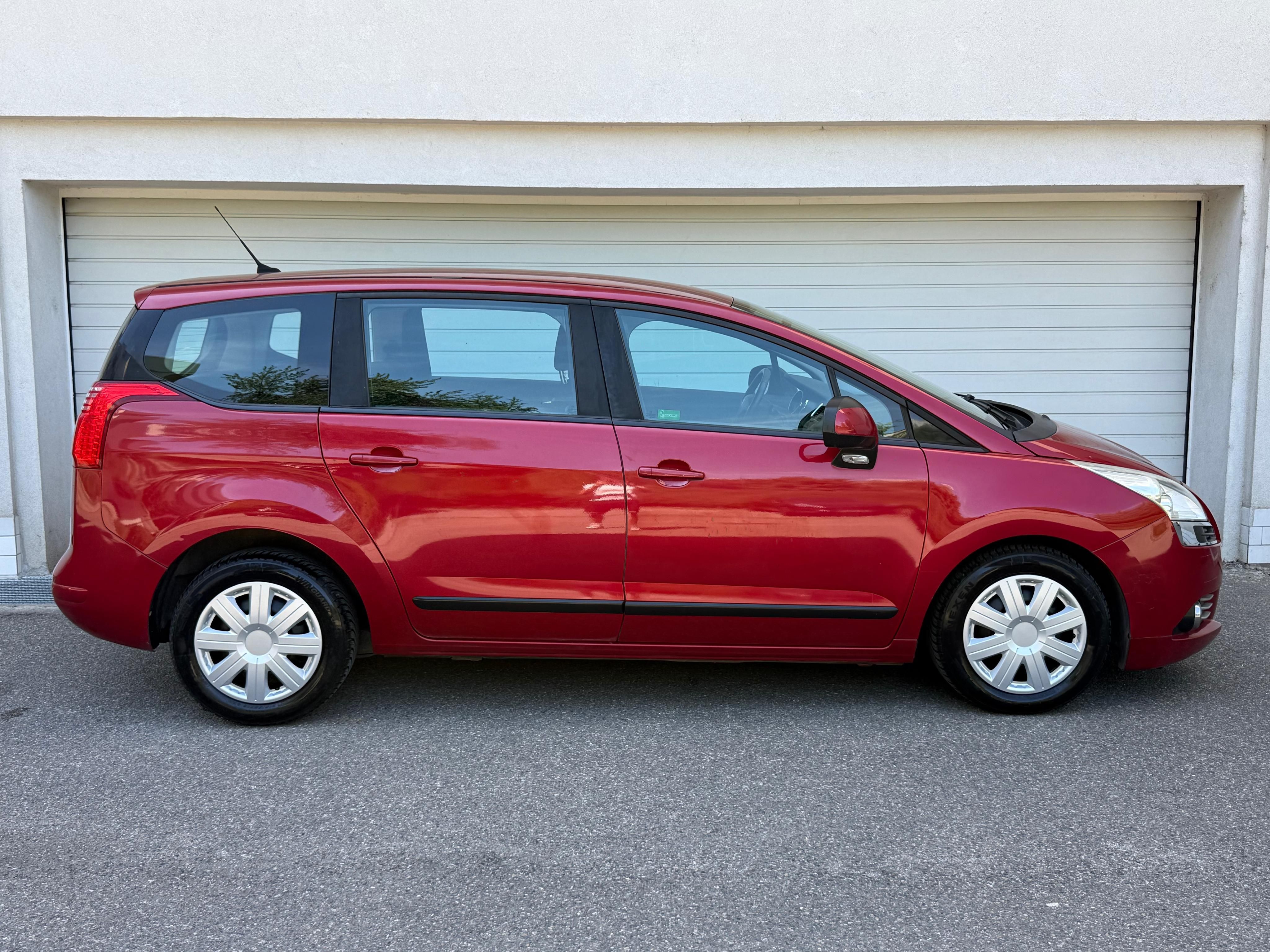 Peugeot 5008, 1.6HDi, 80kw Původ ČR Nová STK - fotka 6