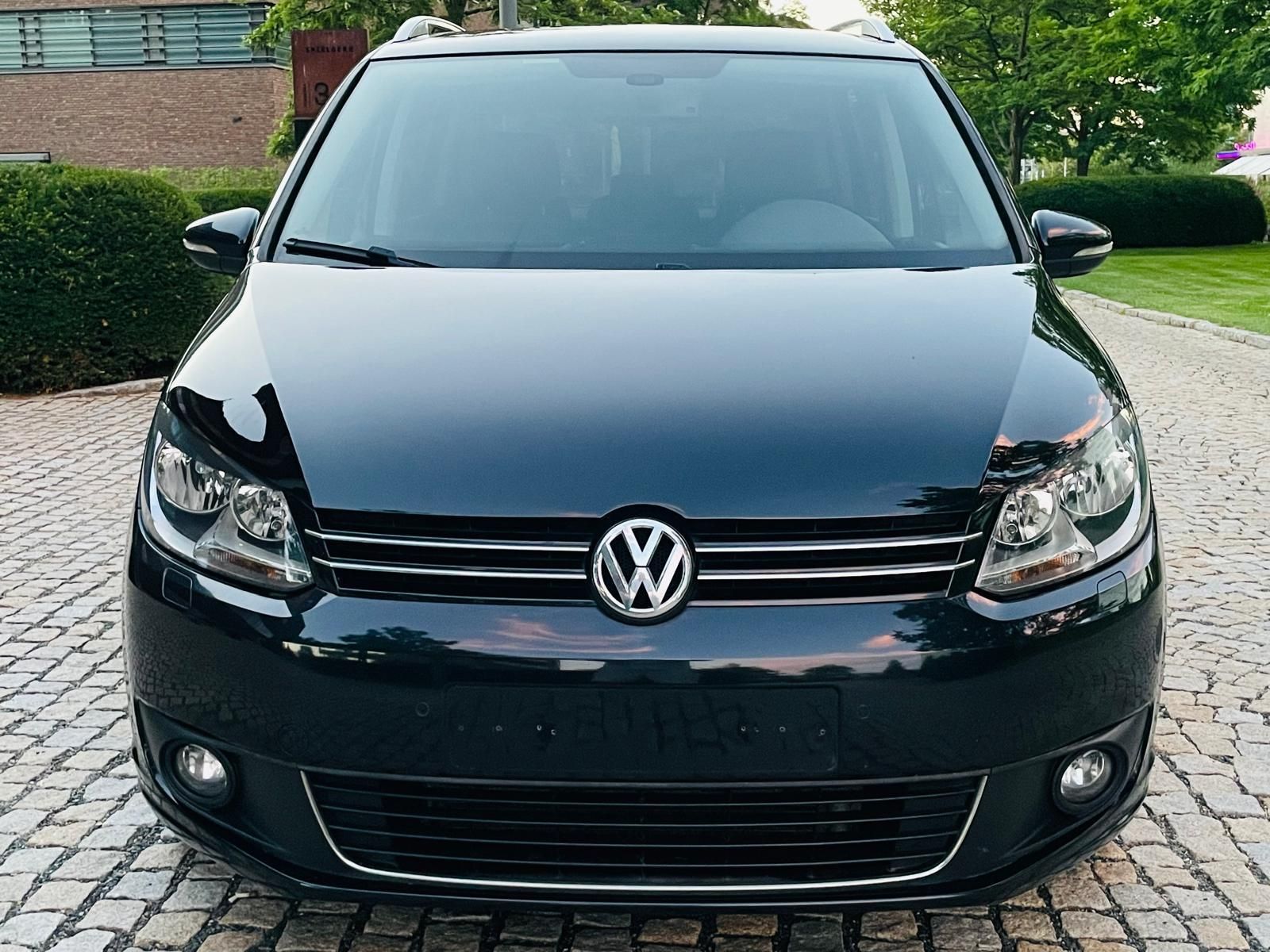 Volkswagen Touran, 2.0TDI MANUÁL SENZORY VÝHŘEV - fotka 6