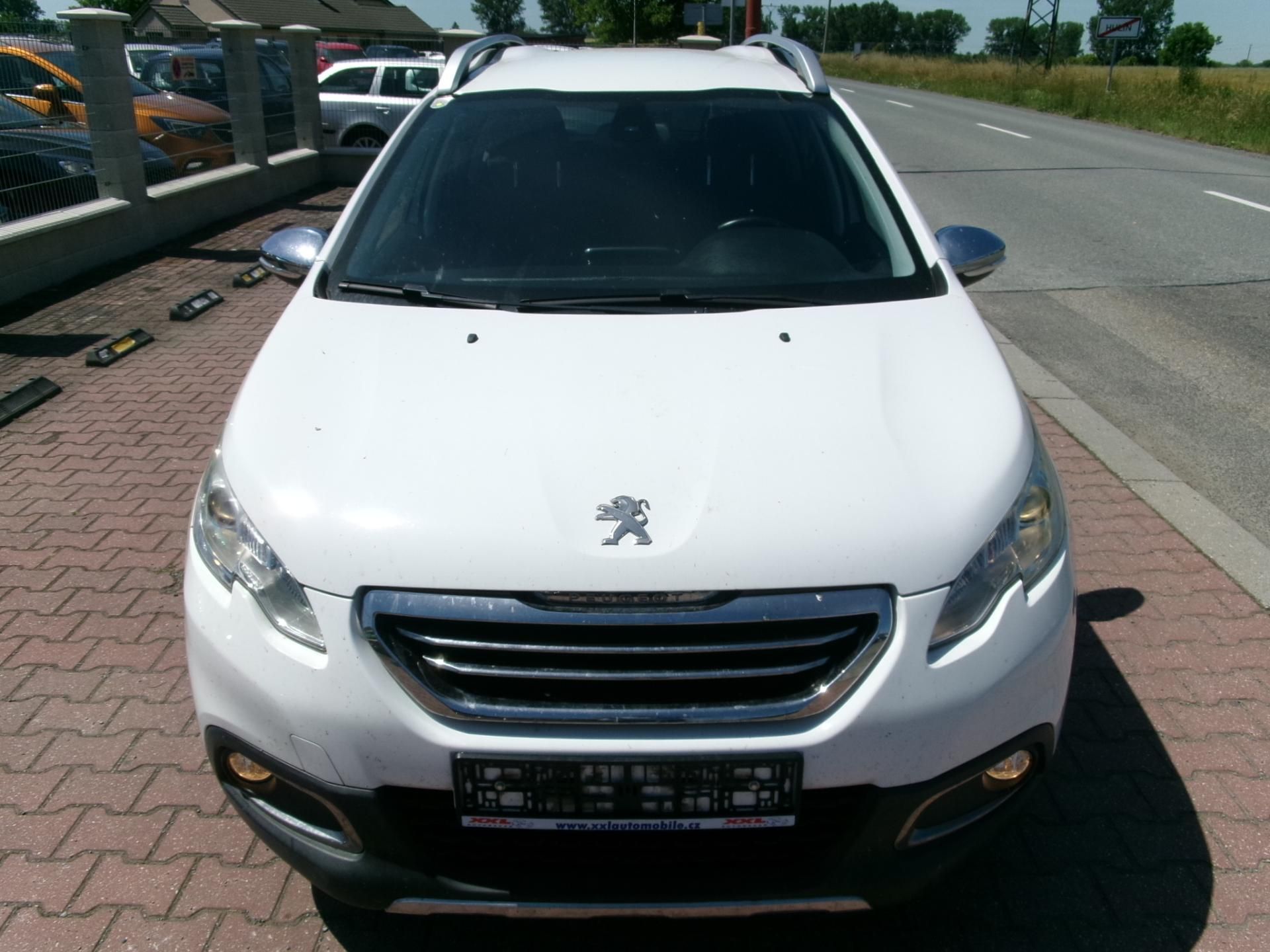 Peugeot 2008, 1,6 BlueHDI AC TEMP USB - fotka 3
