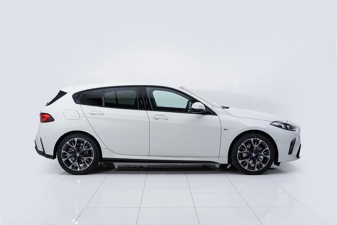 BMW Řada 1, 120 - fotka 2