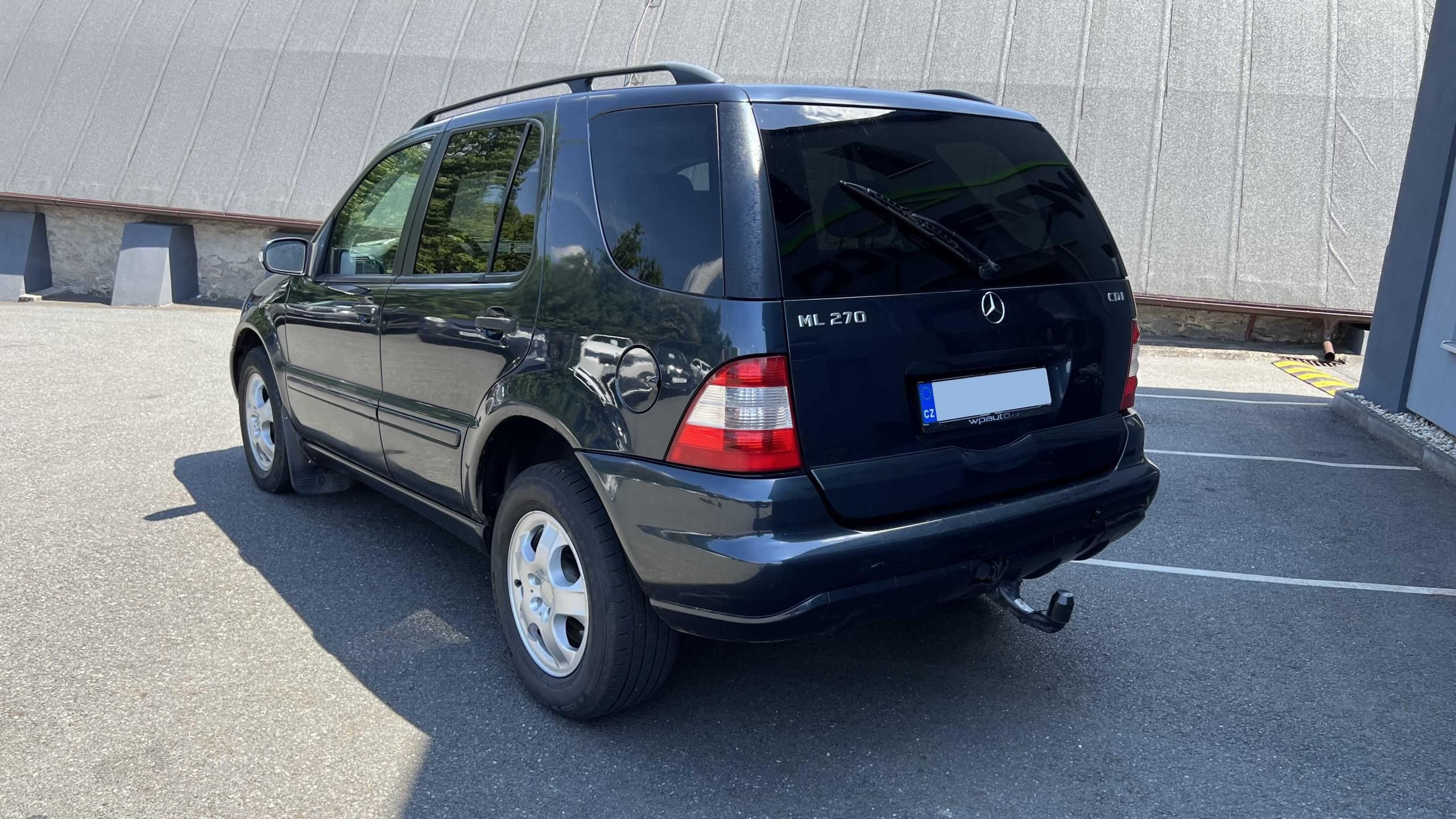 Mercedes-Benz Třídy M, ML 270 CDi 120 kW 4x4 NOVÁ STK - fotka 3