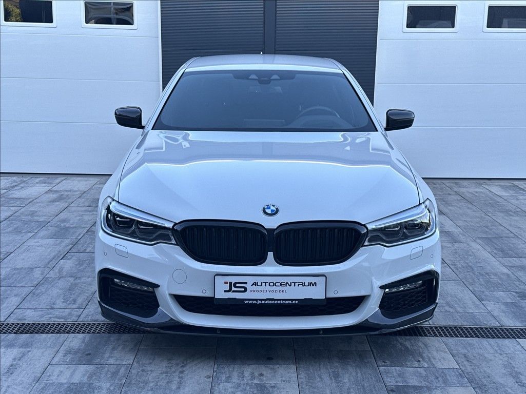BMW Řada 5, 530d 265PS  M Performance 4x4 - fotka 3
