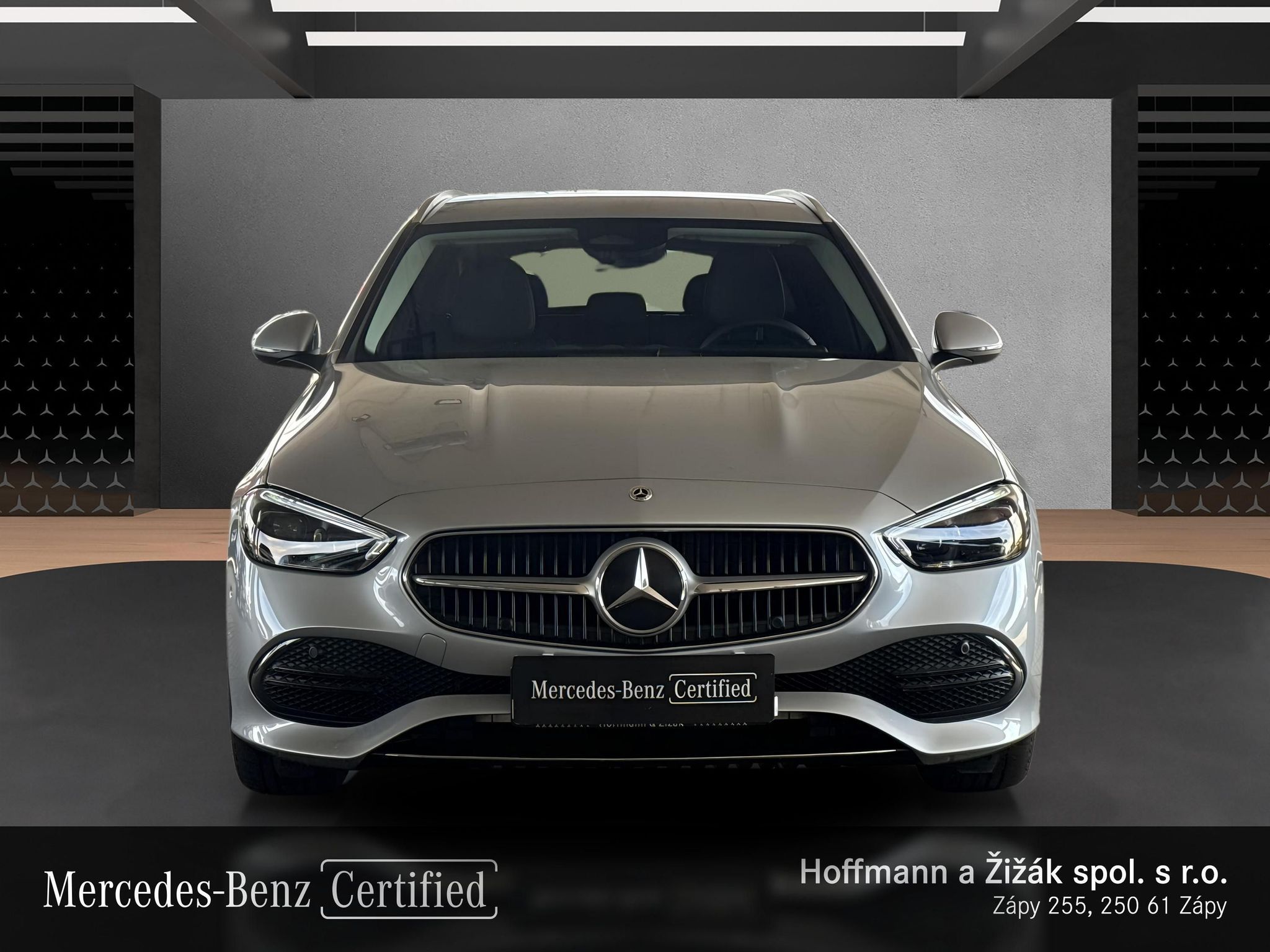 Mercedes-Benz Třídy C, 220 d 4MATIC kombi - fotka 2