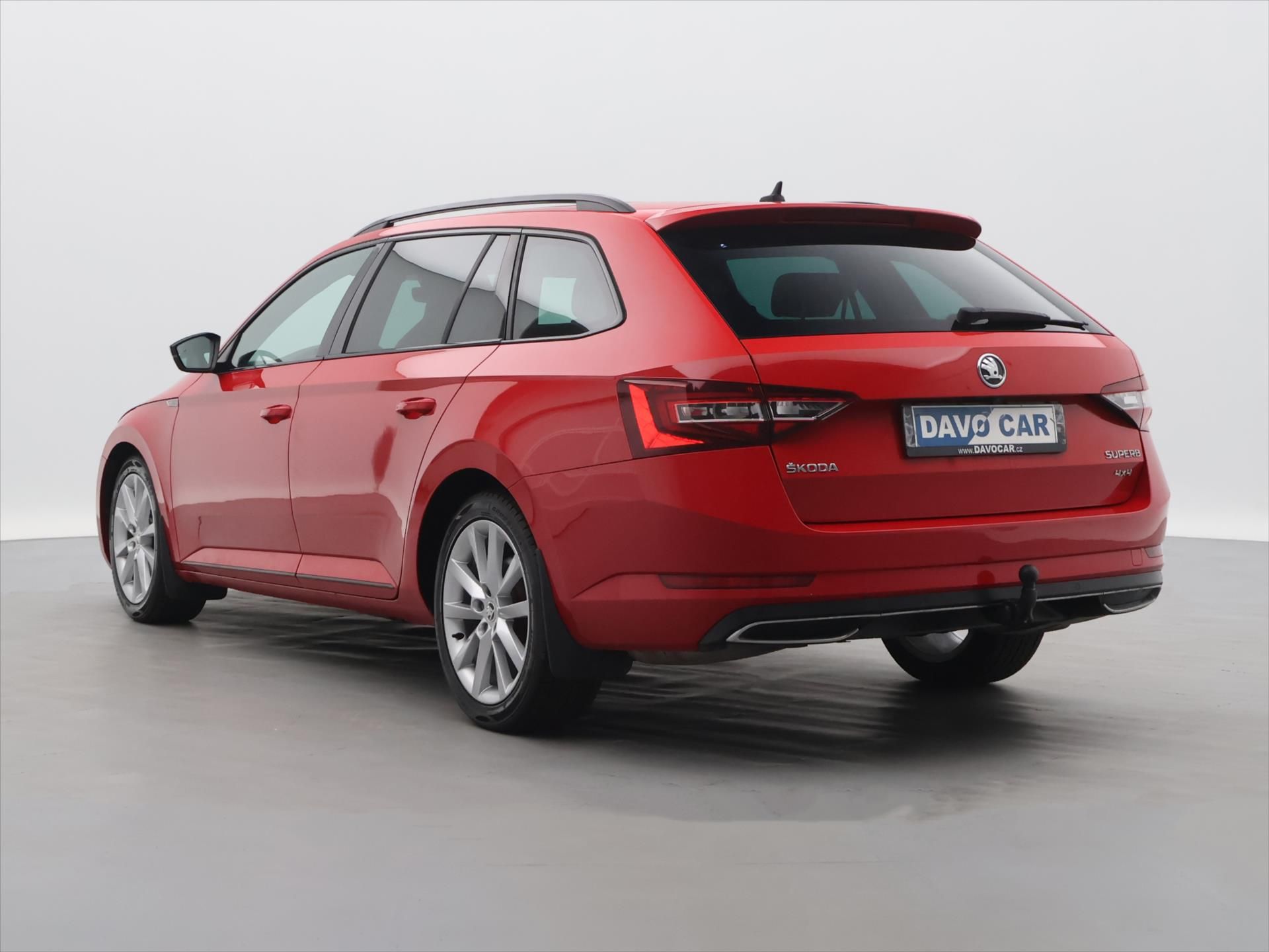 Škoda Superb, 2,0 TDI 140kW DSG Sportline - fotka 5